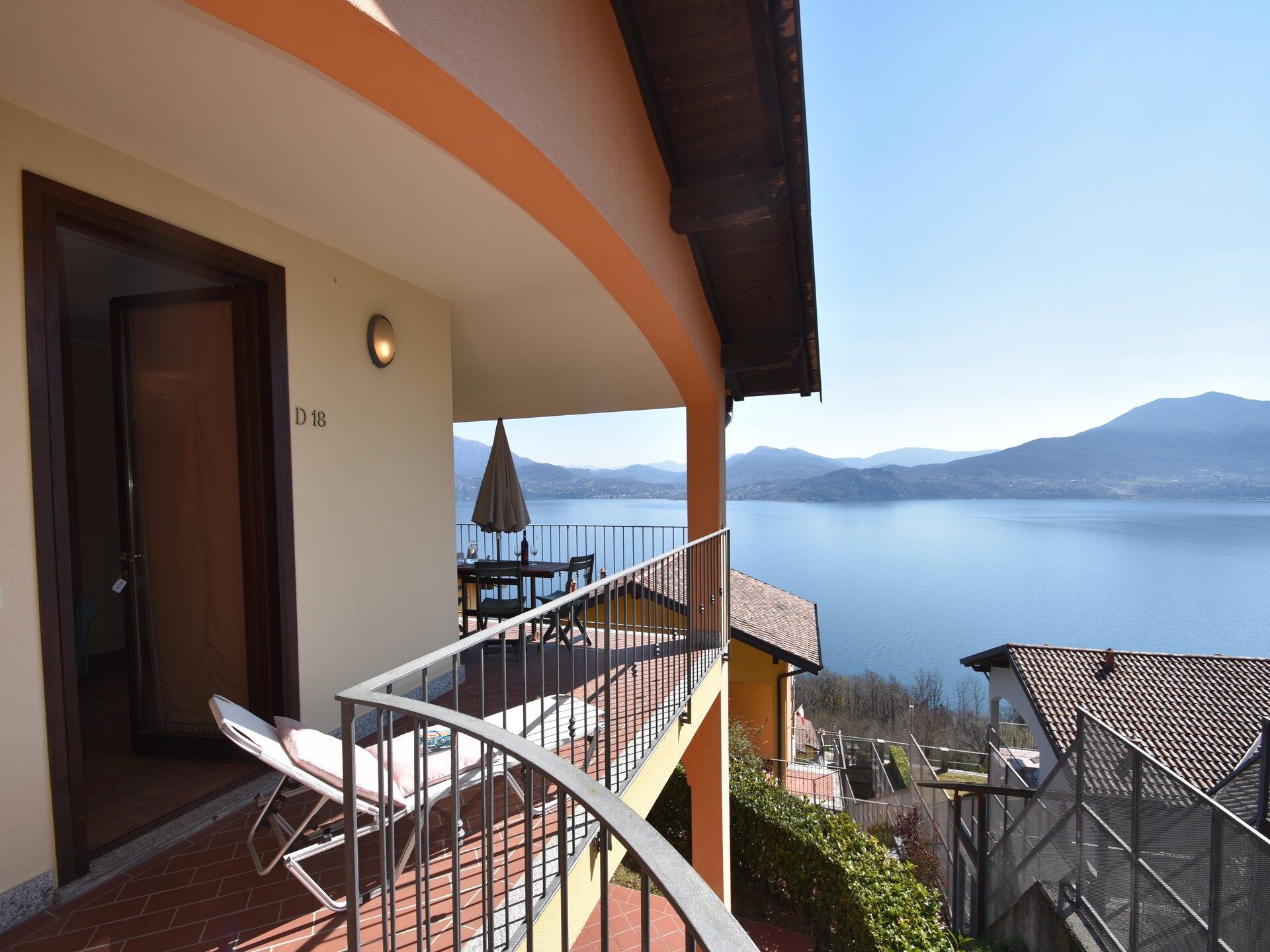 Knus vakantiehuis met privétuin en zwembad nabij het Lago Maggiore - foto 1