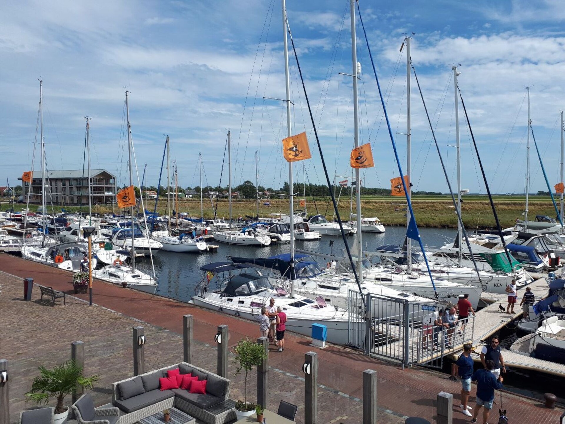 Waterlodge Blue Island: uniek overnachten aan het Veerse Meer - foto 17