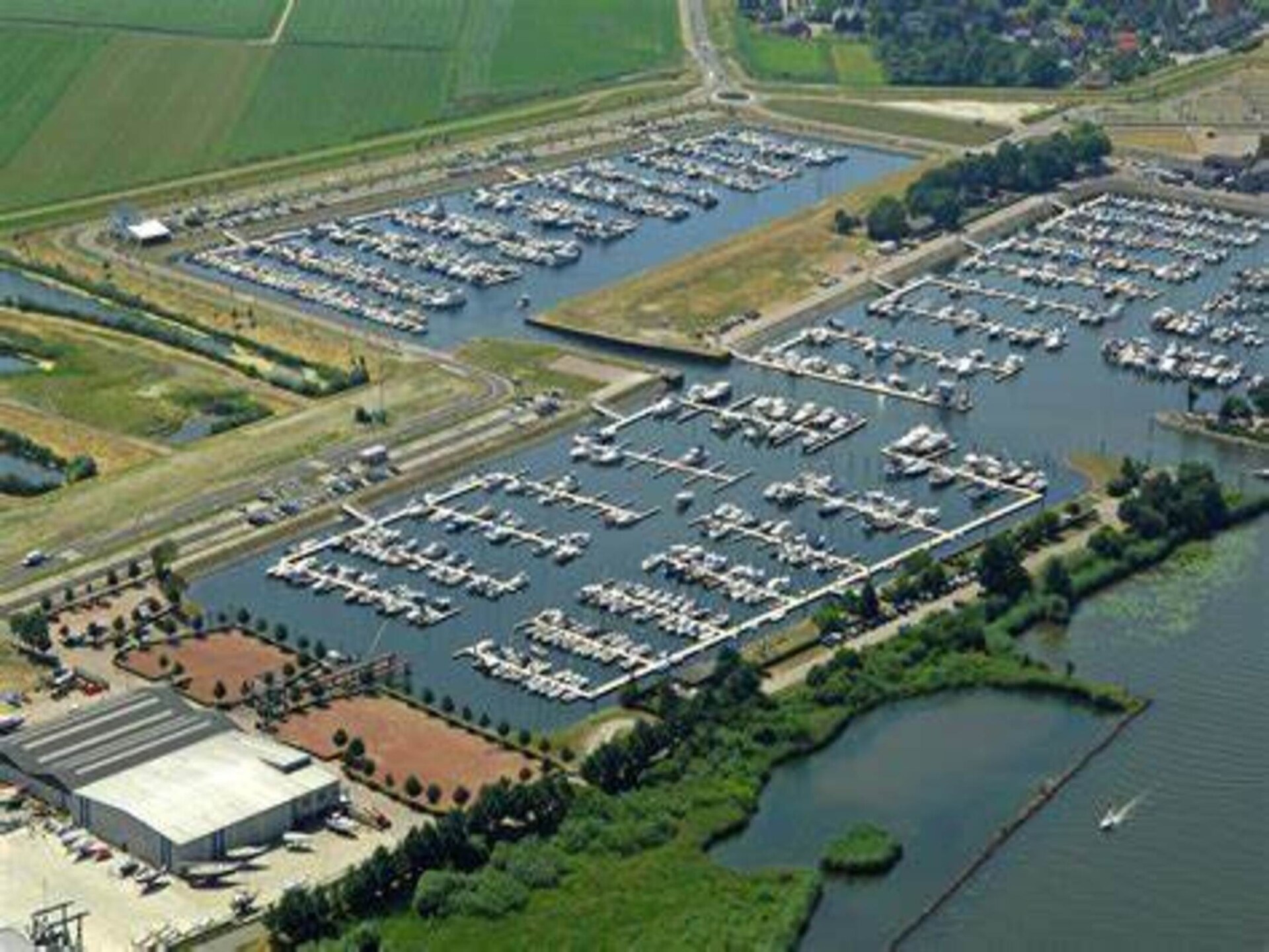 Waterlodge Blue Island: uniek overnachten aan het Veerse Meer - foto 21