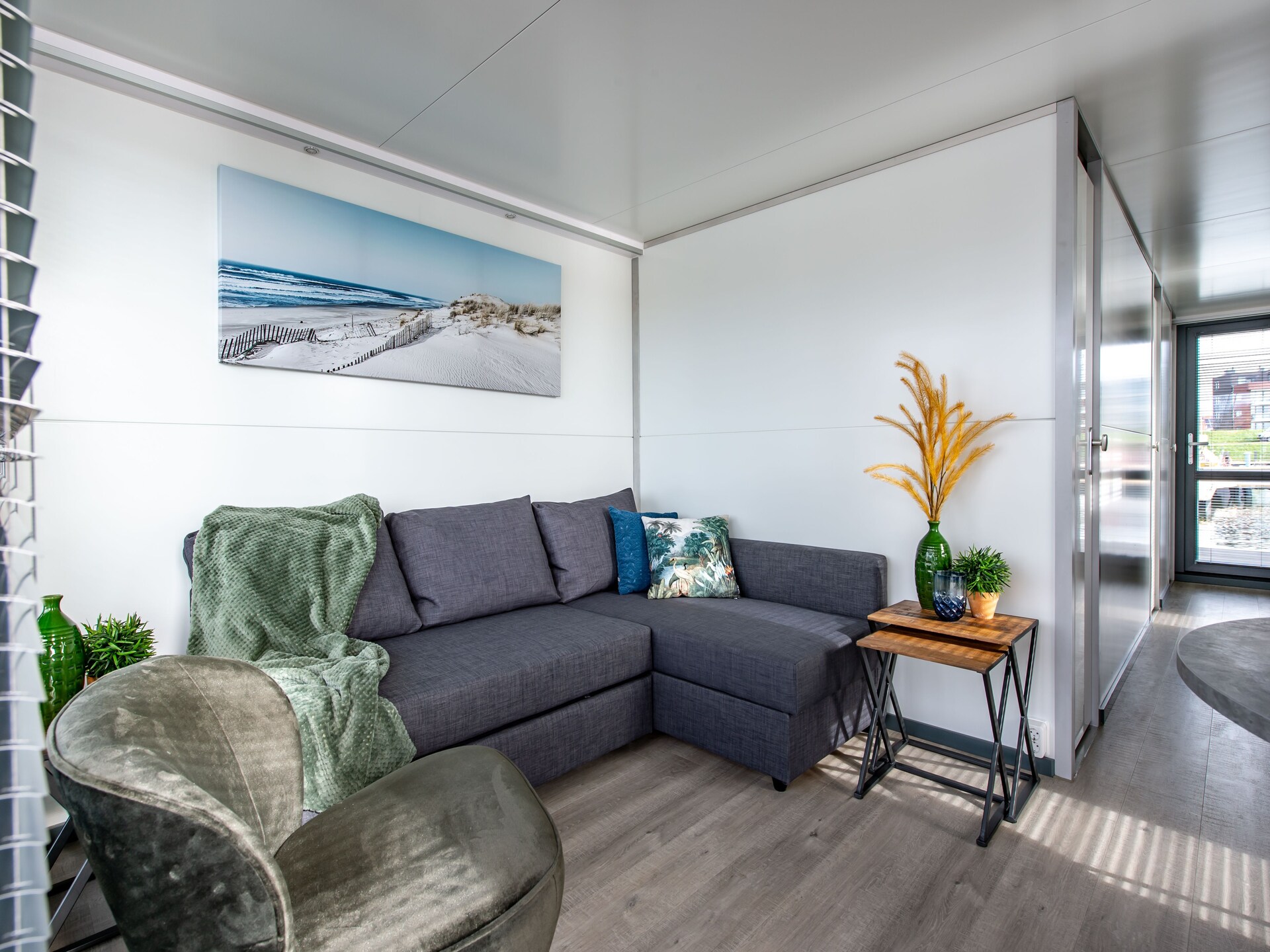 Waterlodge Blue Lagoon: luxe woonboot aan het Veerse Meer - foto 2