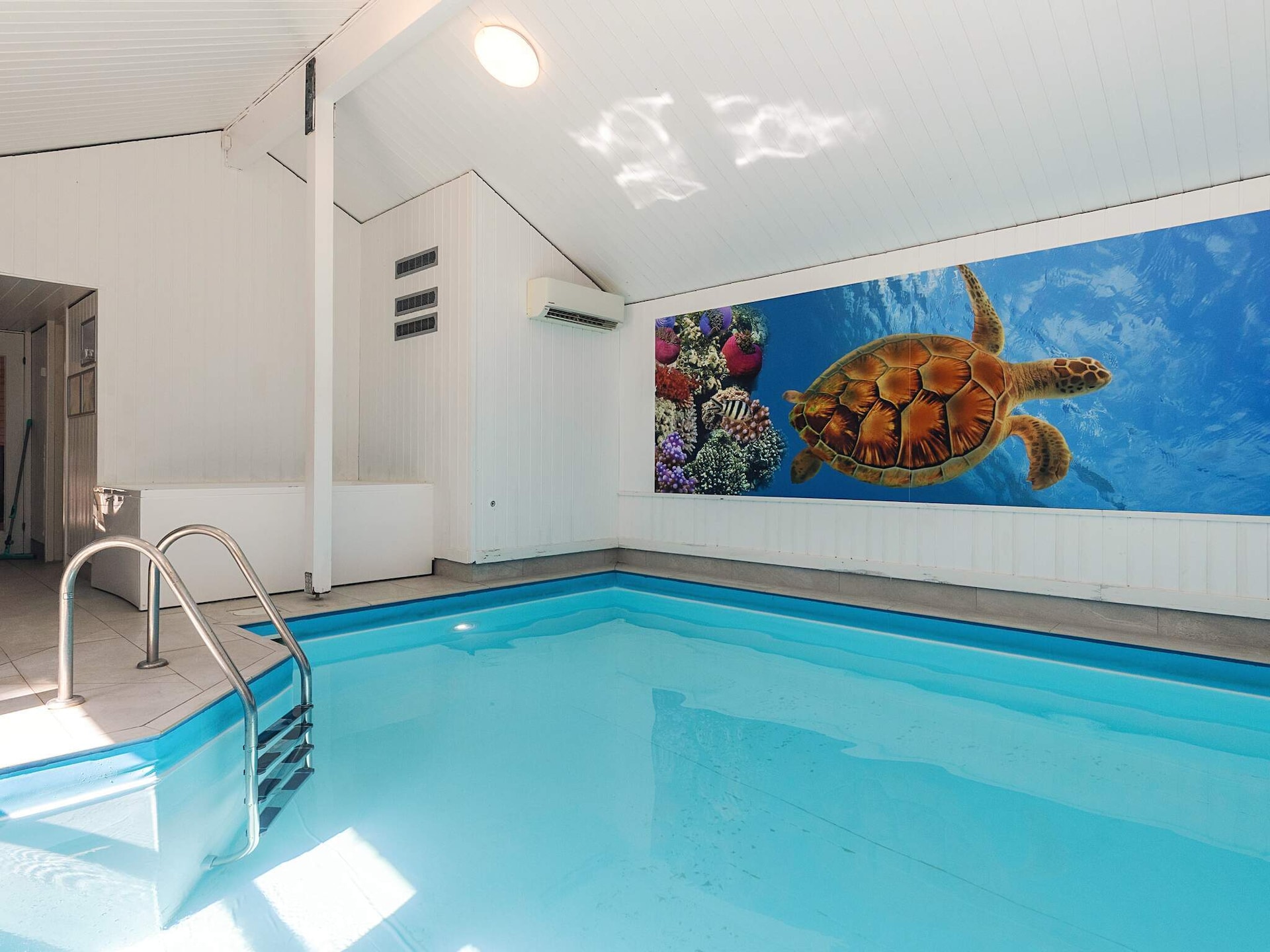 Luxe vakantiehuis met zwembad, sauna en whirlpool op 250m van zee in Bøtø - foto 15