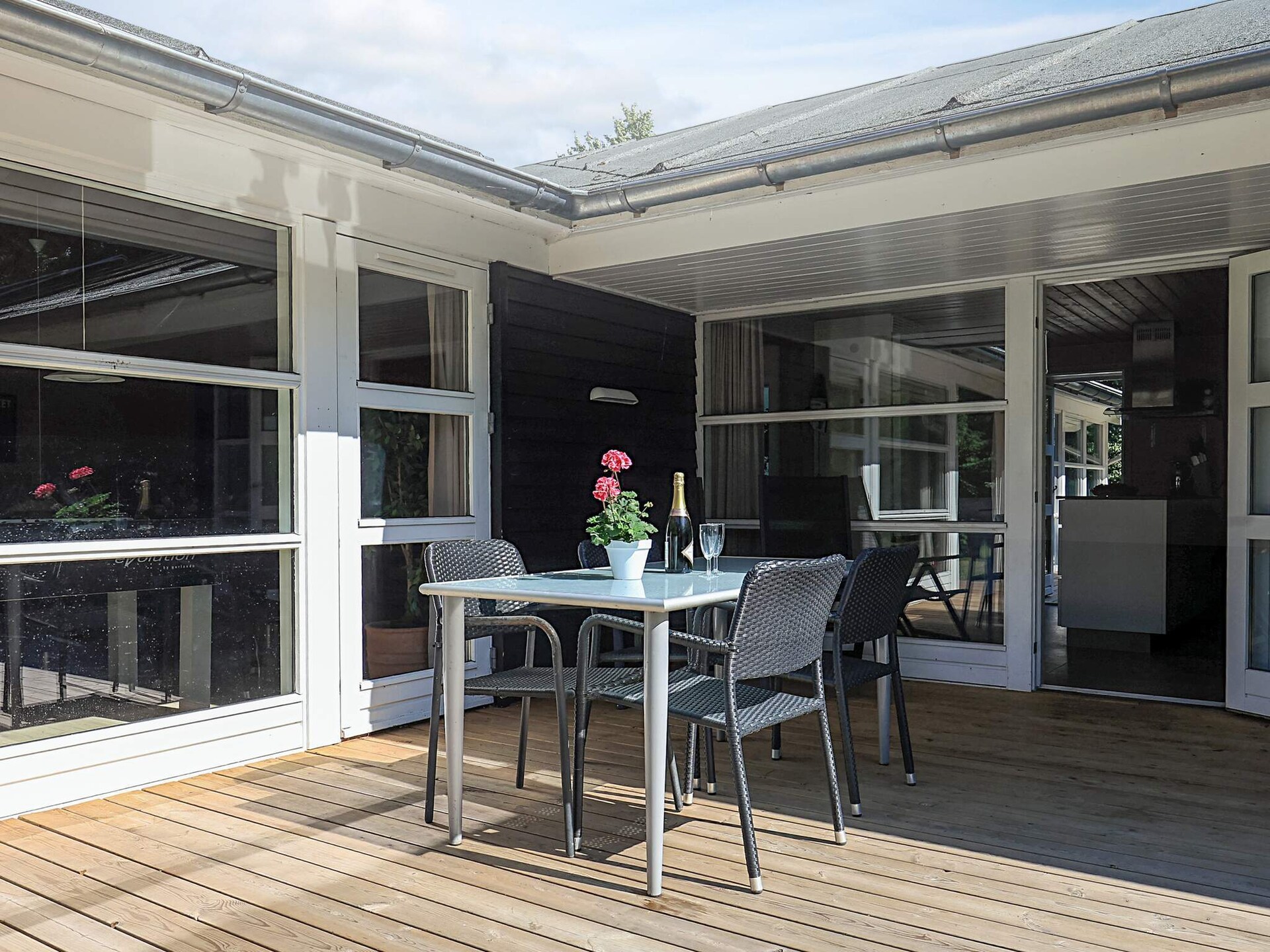 Luxe vakantiehuis met zwembad, sauna en whirlpool op 250m van zee in Bøtø - foto 35