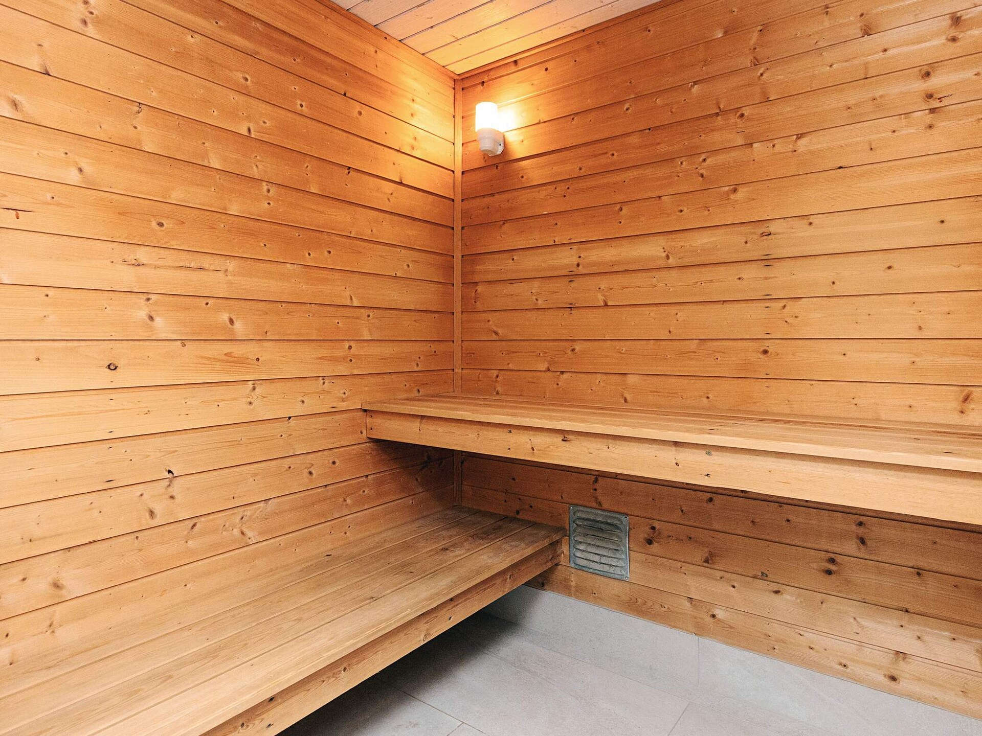 Luxe vakantiehuis met zwembad, sauna en whirlpool op 250m van zee in Bøtø - foto 34