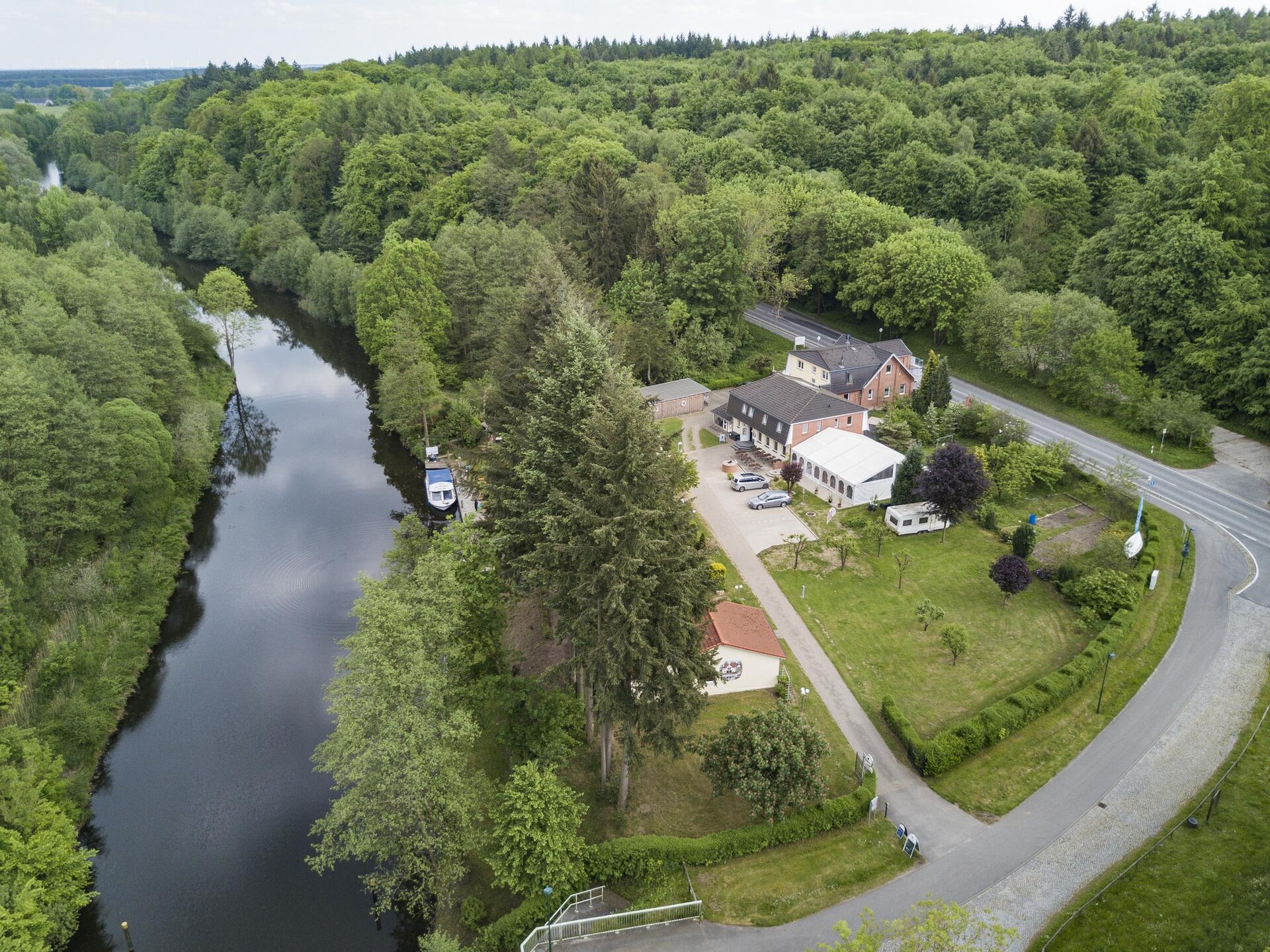 Gezellig vakantiehuis aan de Elde in Parchim voor 4 personen - foto 18