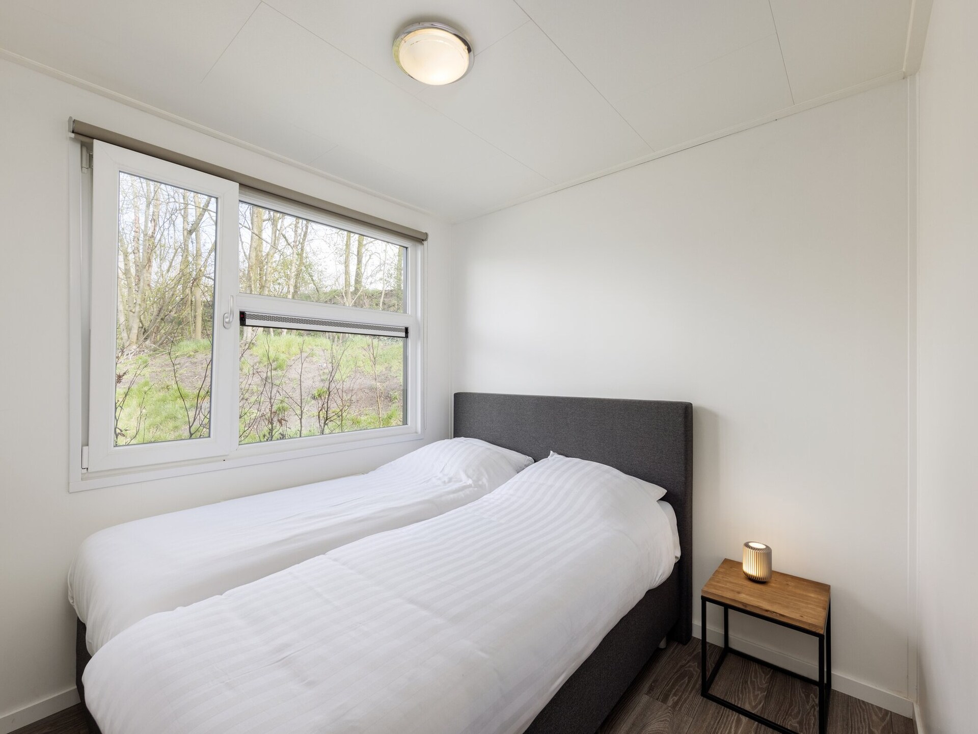Lodge aan het meer in Hoge Hexel met tuin, huisdier welkom - foto 8