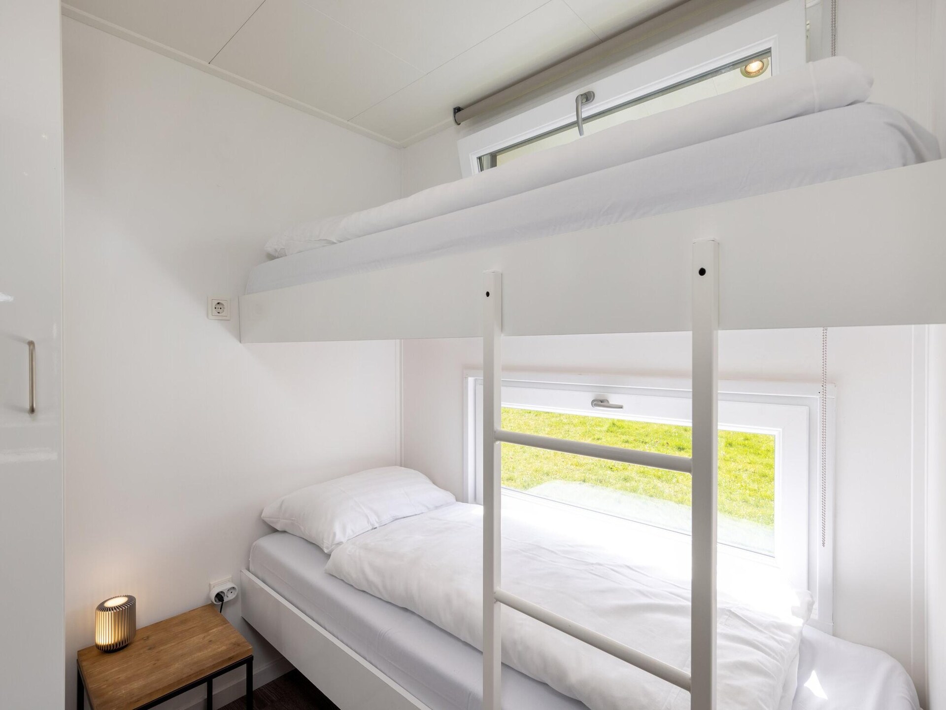 Lodge aan het meer in Hoge Hexel met tuin, huisdier welkom - foto 9