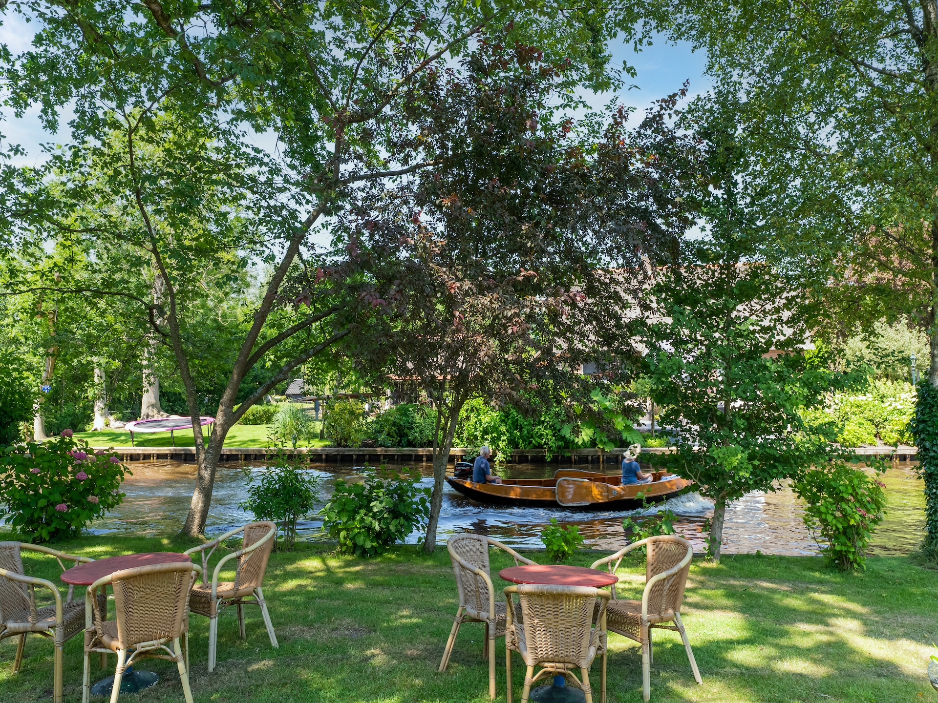 22-persoons boerderij in Giethoorn met terras aan het water - foto 28