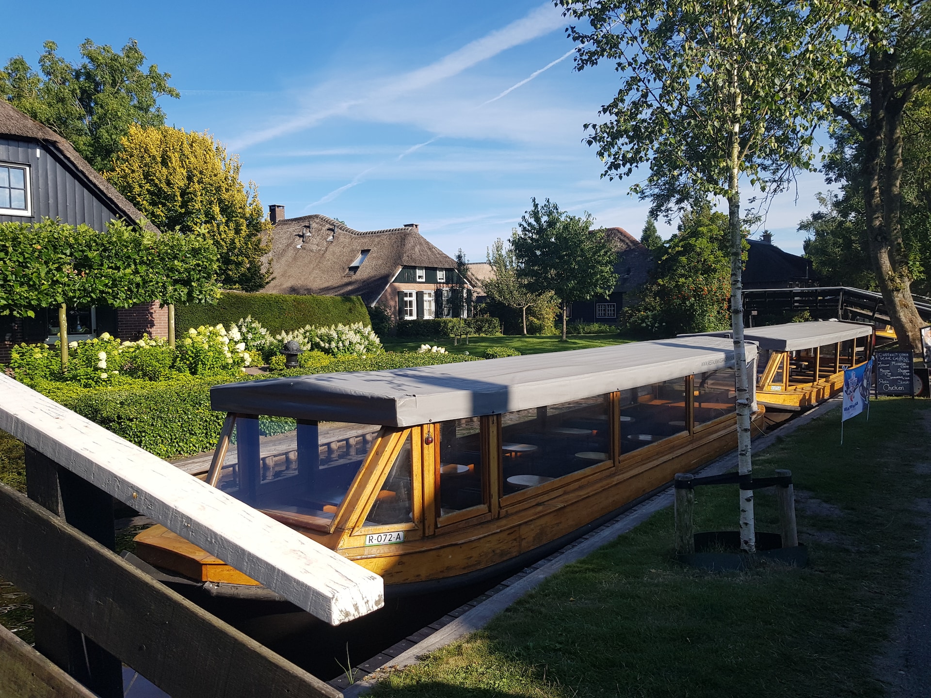 22-persoons boerderij in Giethoorn met terras aan het water - foto 38
