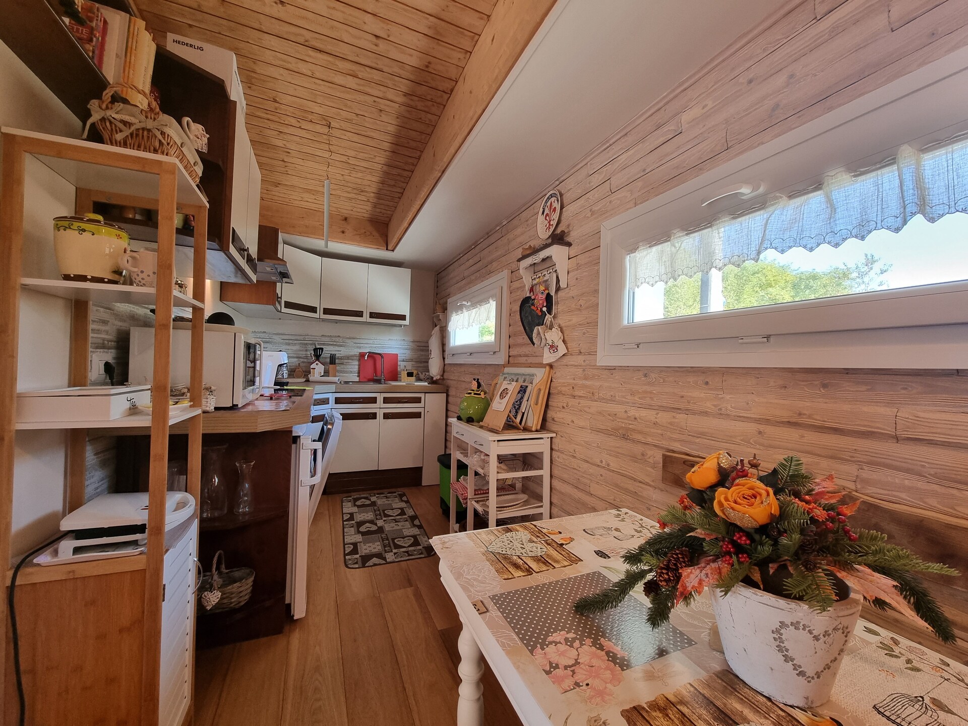 Vrijstaand chalet in Marliana met panoramisch uitzicht over de Toscaanse heuvels - foto 17