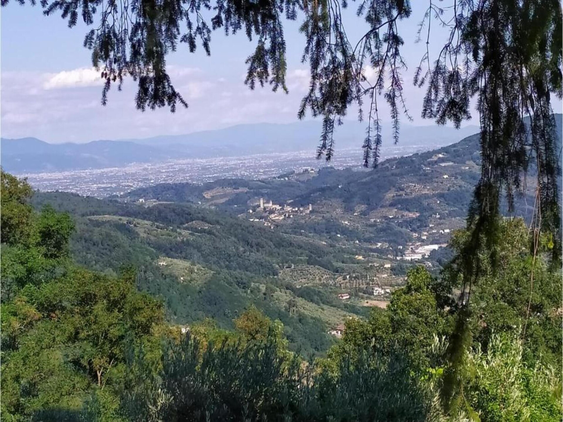 Vrijstaand chalet in Marliana met panoramisch uitzicht over de Toscaanse heuvels - foto 34