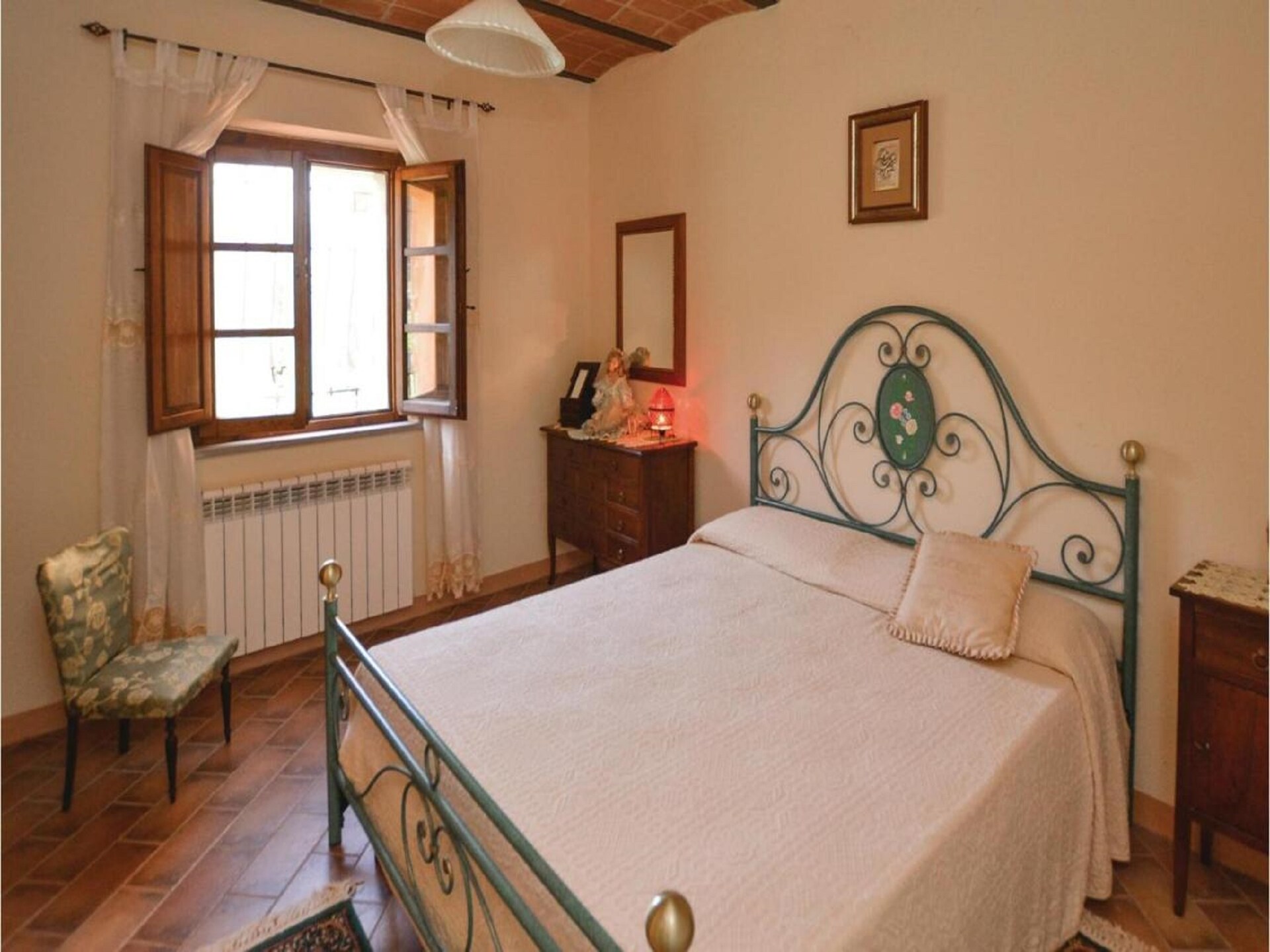 Ruim vakantiehuis voor 30 personen met privézwembad in Città di Castello - foto 14