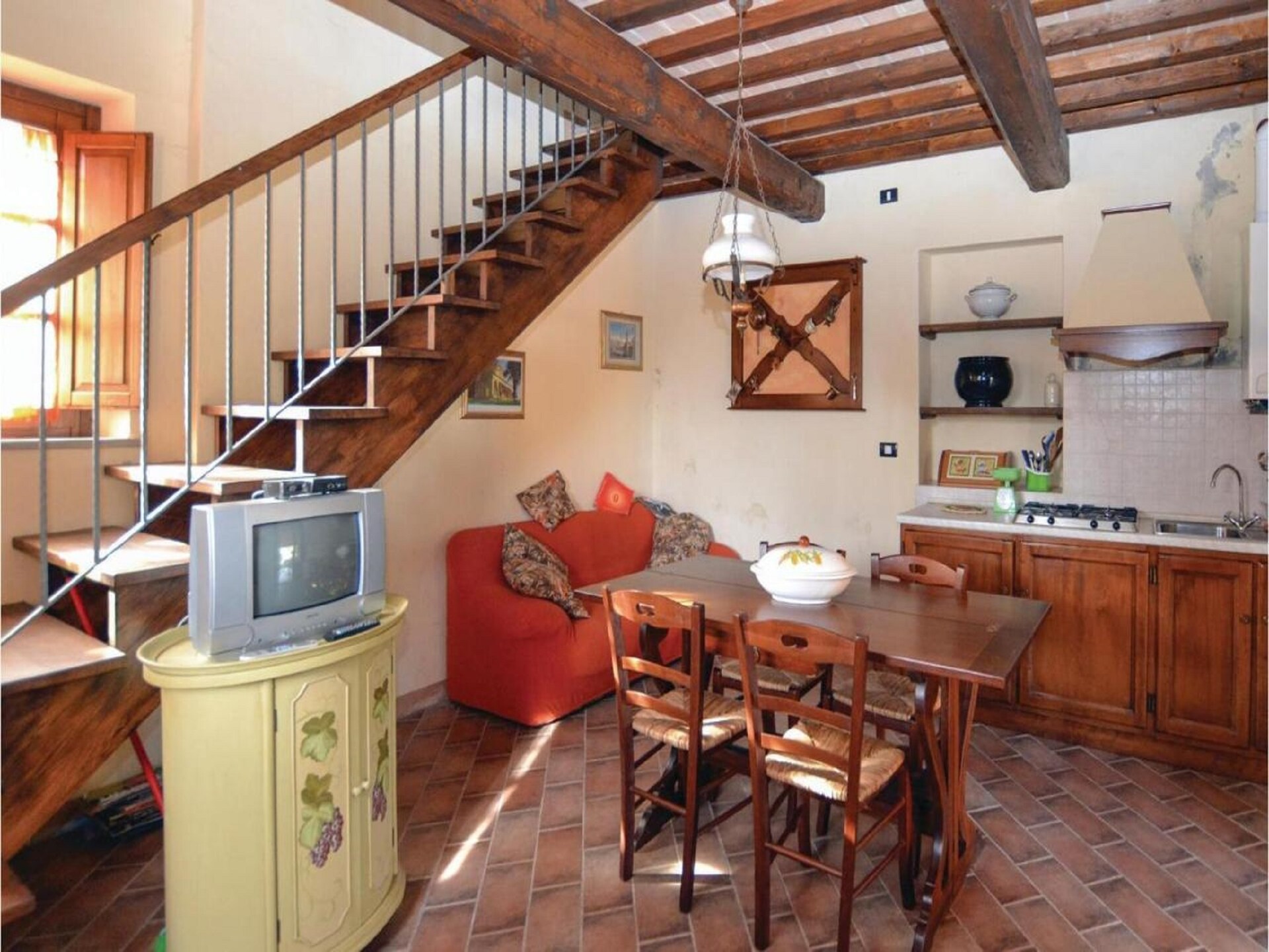 Ruim vakantiehuis voor 30 personen met privézwembad in Città di Castello - foto 11