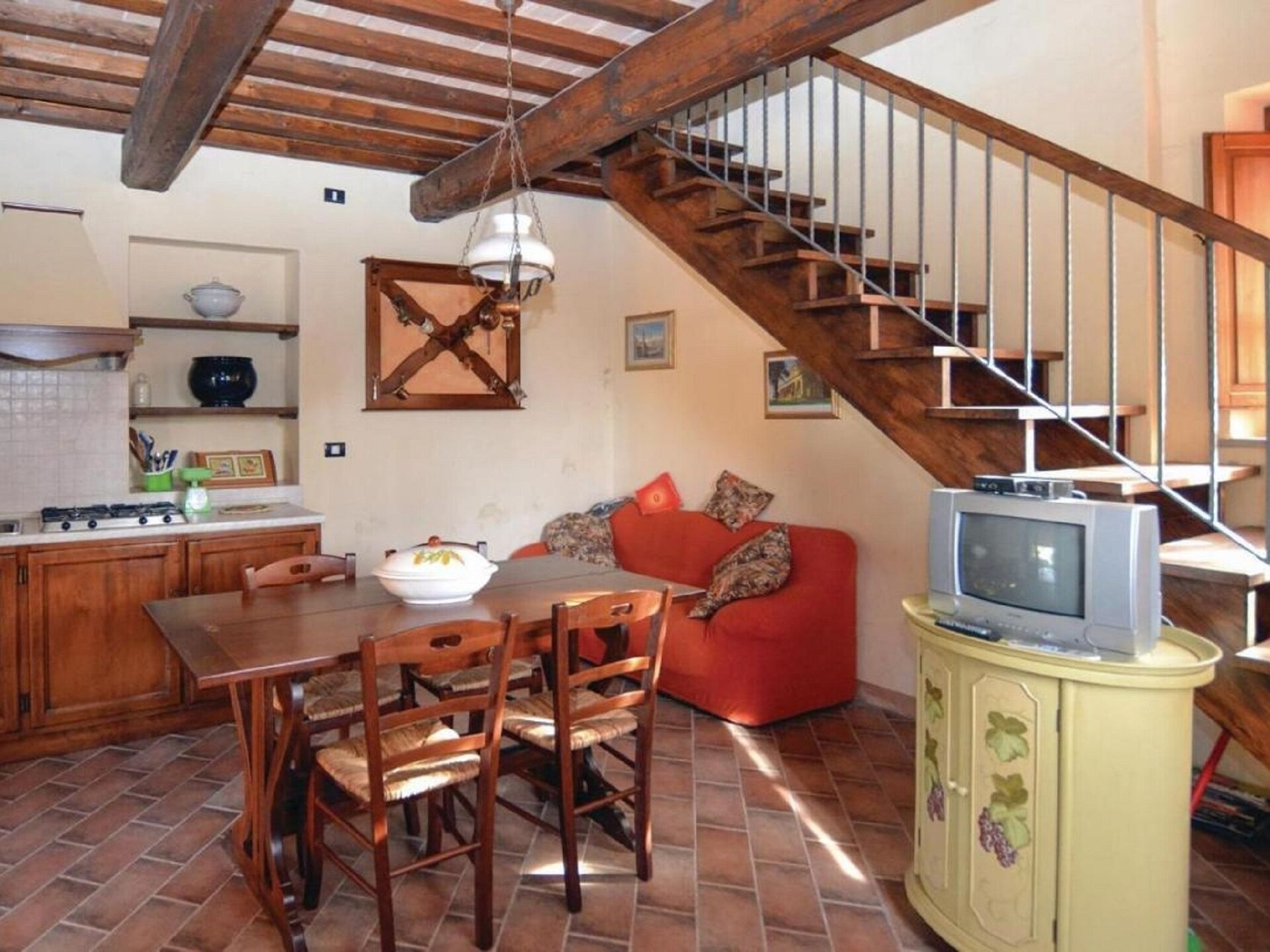 Ruim vakantiehuis voor 30 personen met privézwembad in Città di Castello - foto 4
