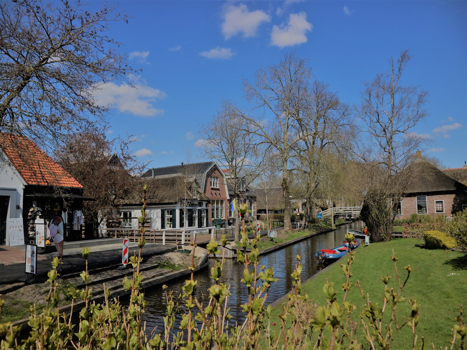 Sfeervol appartement met ontbijt en kano in hartje Giethoorn - foto 8