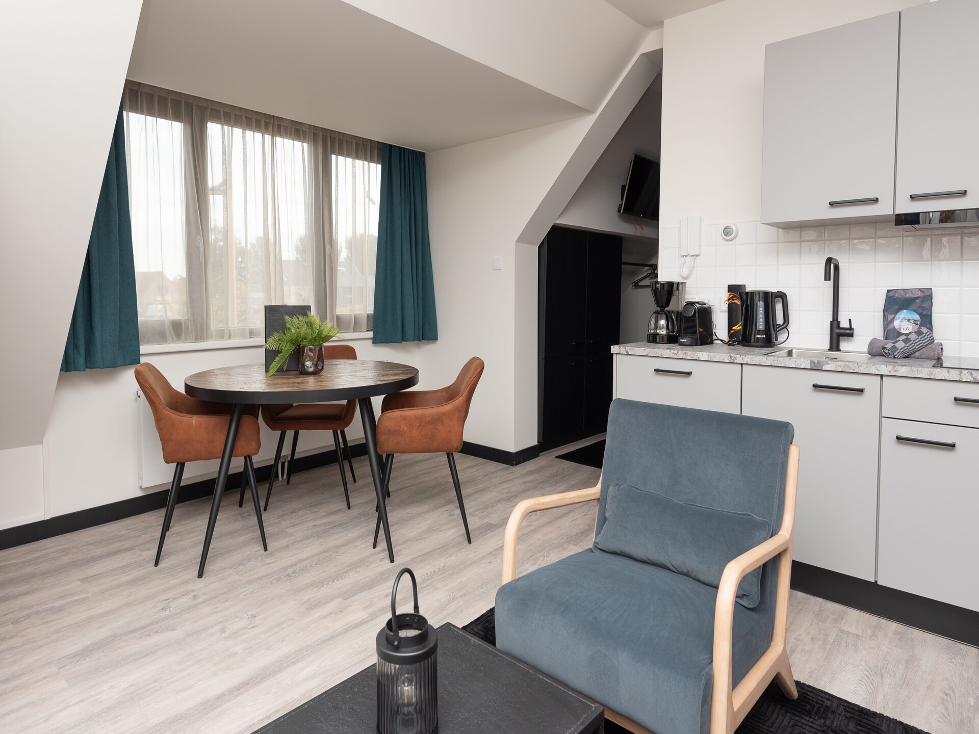 Chic appartement in hartje Renesse met terras en infrarood sauna - foto 6