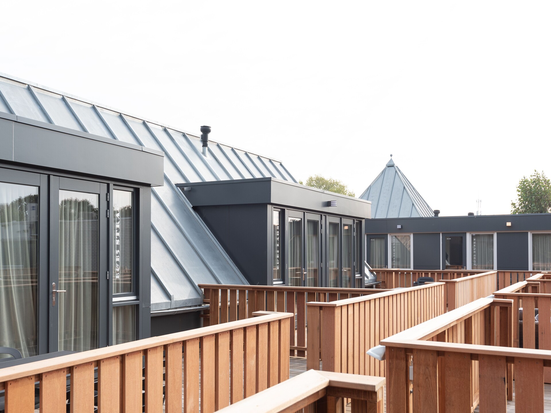 Appartement in hartje Renesse met infraroodsauna en balkon - foto 5