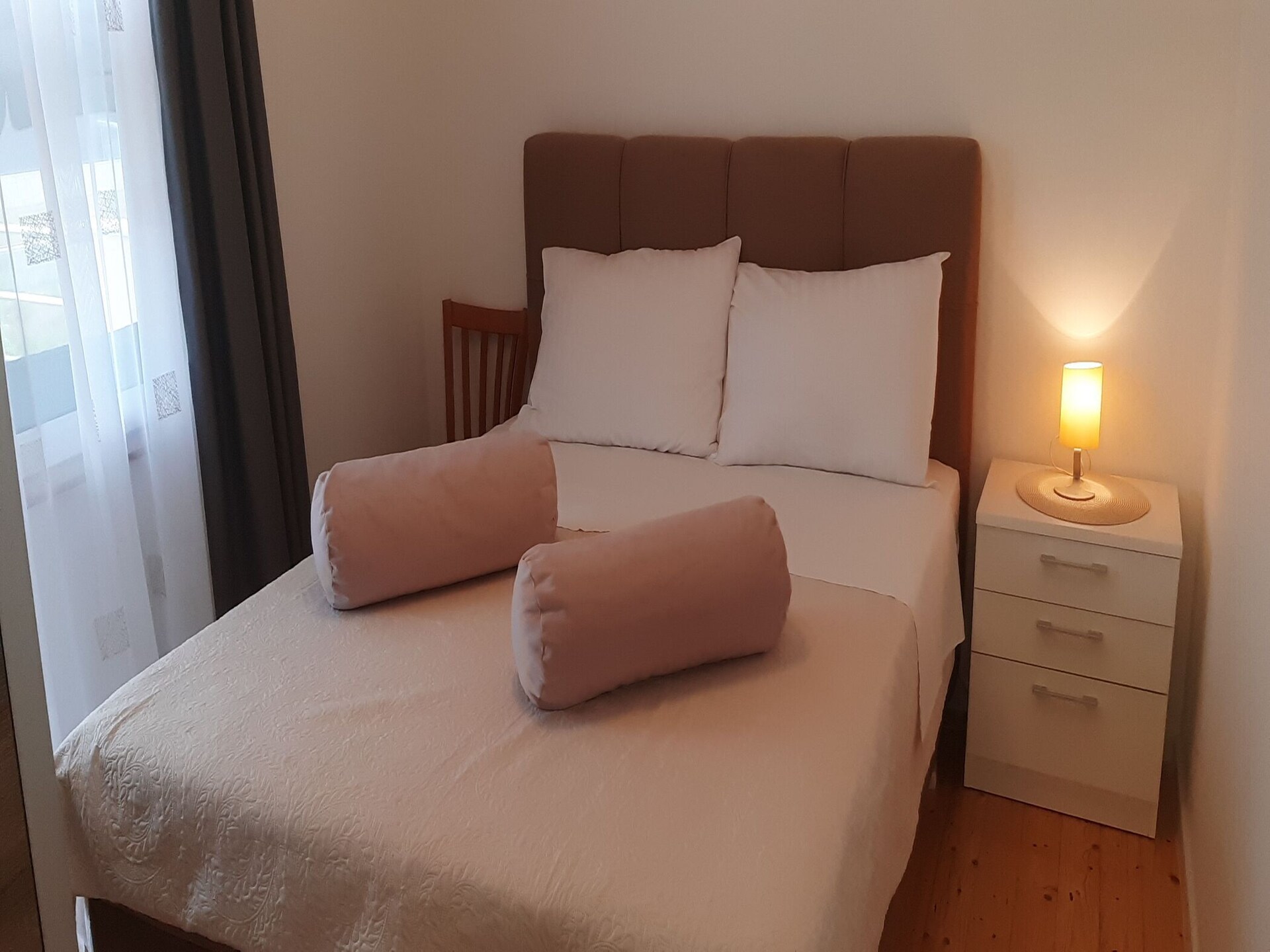 4-persoons vakantiehuis in centrum Privlaka direct aan zee - foto 15