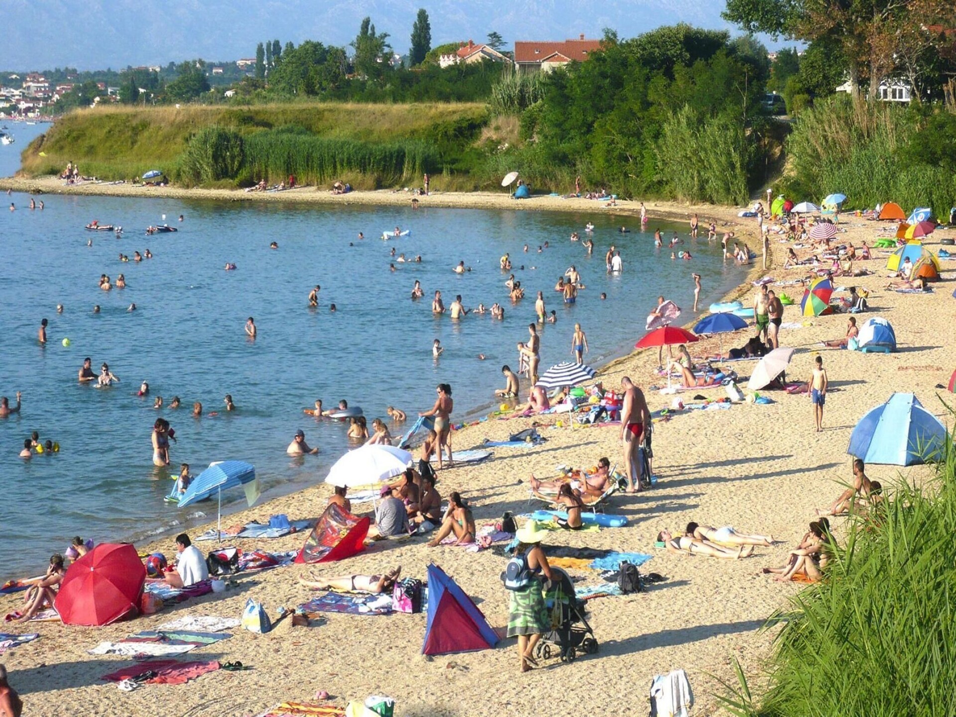 4-persoons vakantiehuis in centrum Privlaka direct aan zee - foto 27