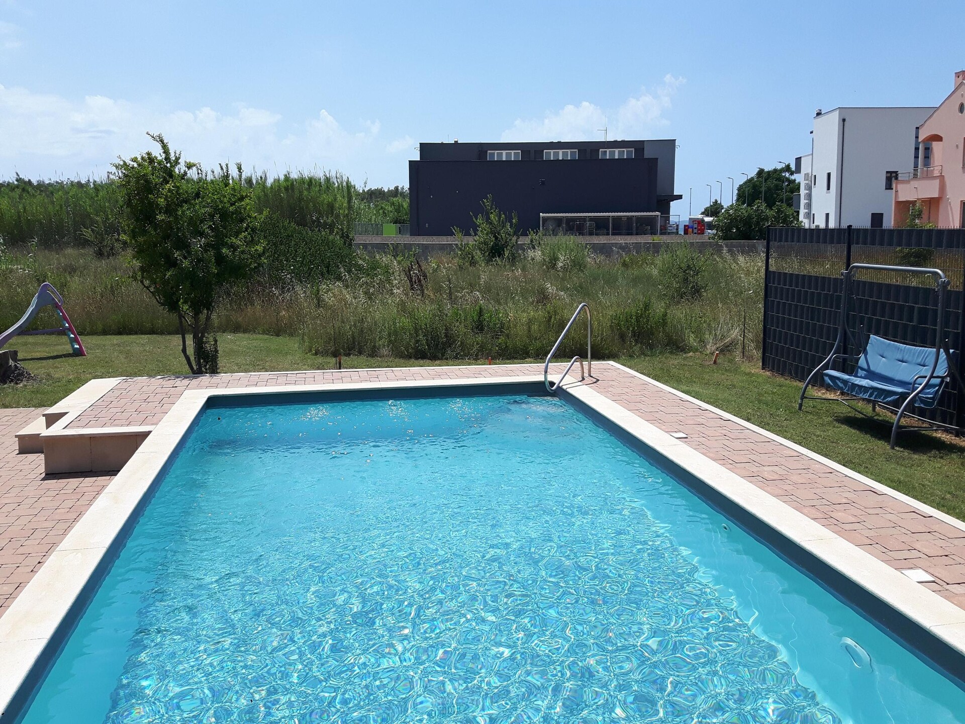 Licht appartement op vakantiepark, 150m van zee in Privlaka - foto 10
