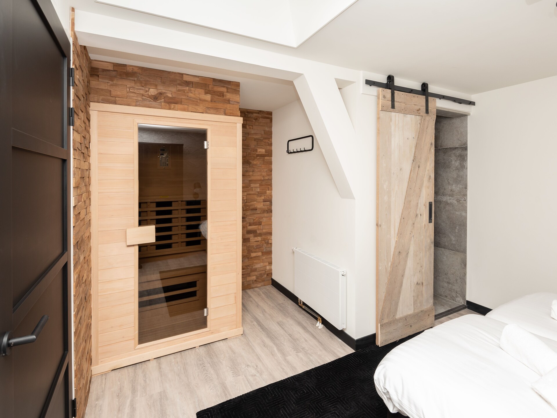 Chique appartement in hartje Renesse met balkon en infrarood sauna - foto 21