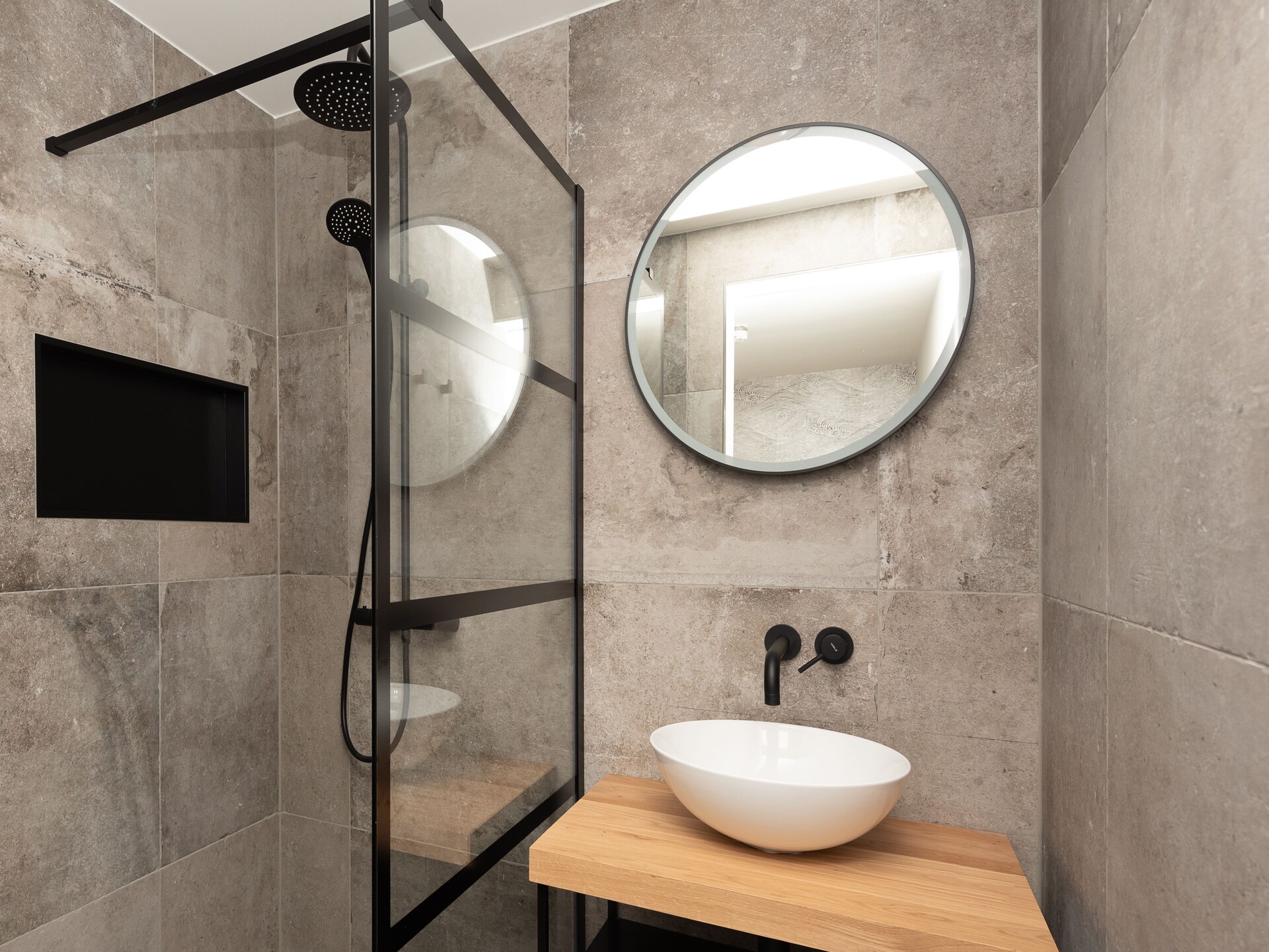 Chique appartement in hartje Renesse met balkon en infrarood sauna - foto 16