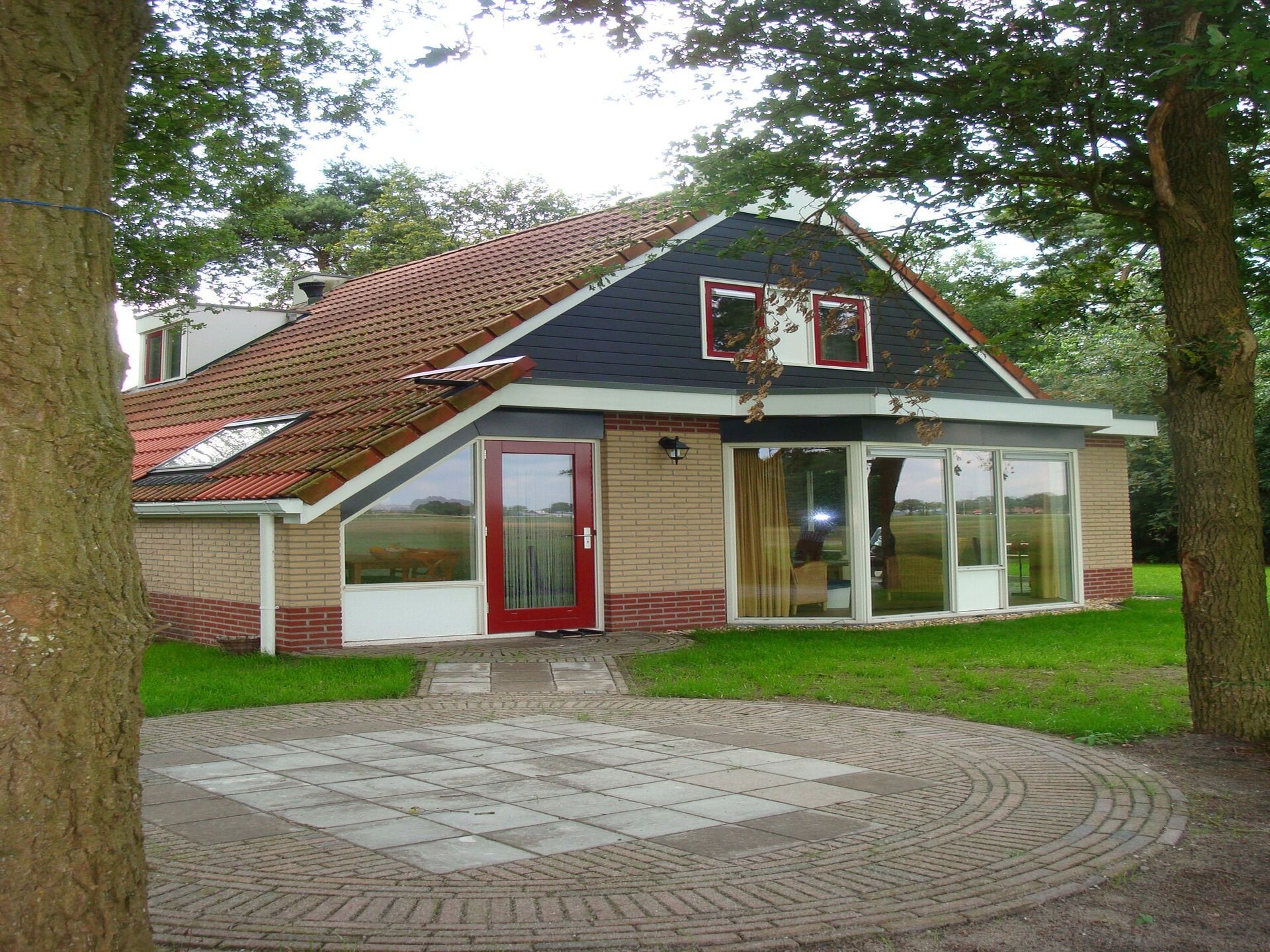 Buitenplaats Berg en Bos 18: Vrijstaand familiehuis aan de Lemelerberg - foto 1