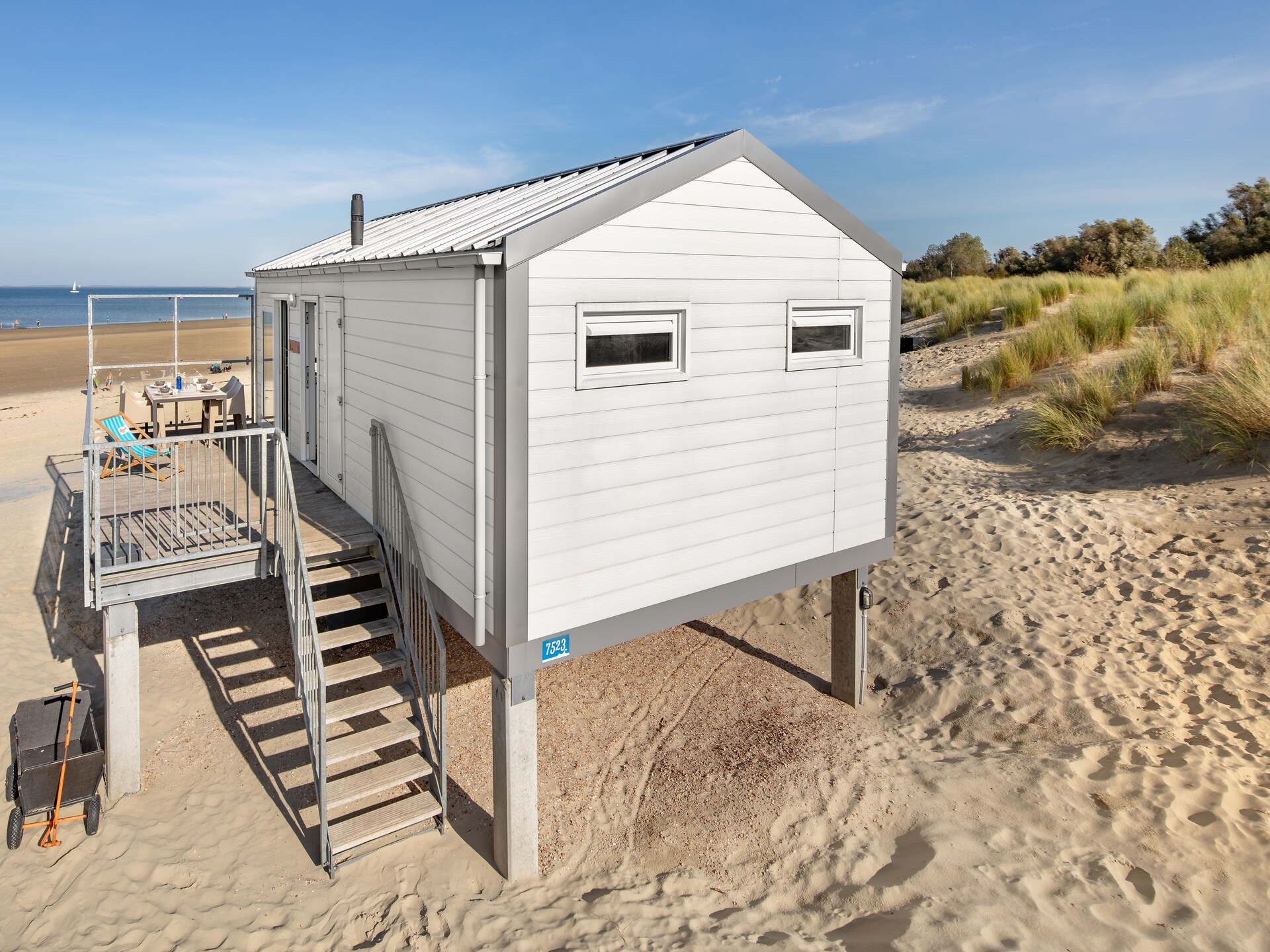 Vrijstaand strandhuis aan Oosterschelde met panoramisch zeezicht - foto 9