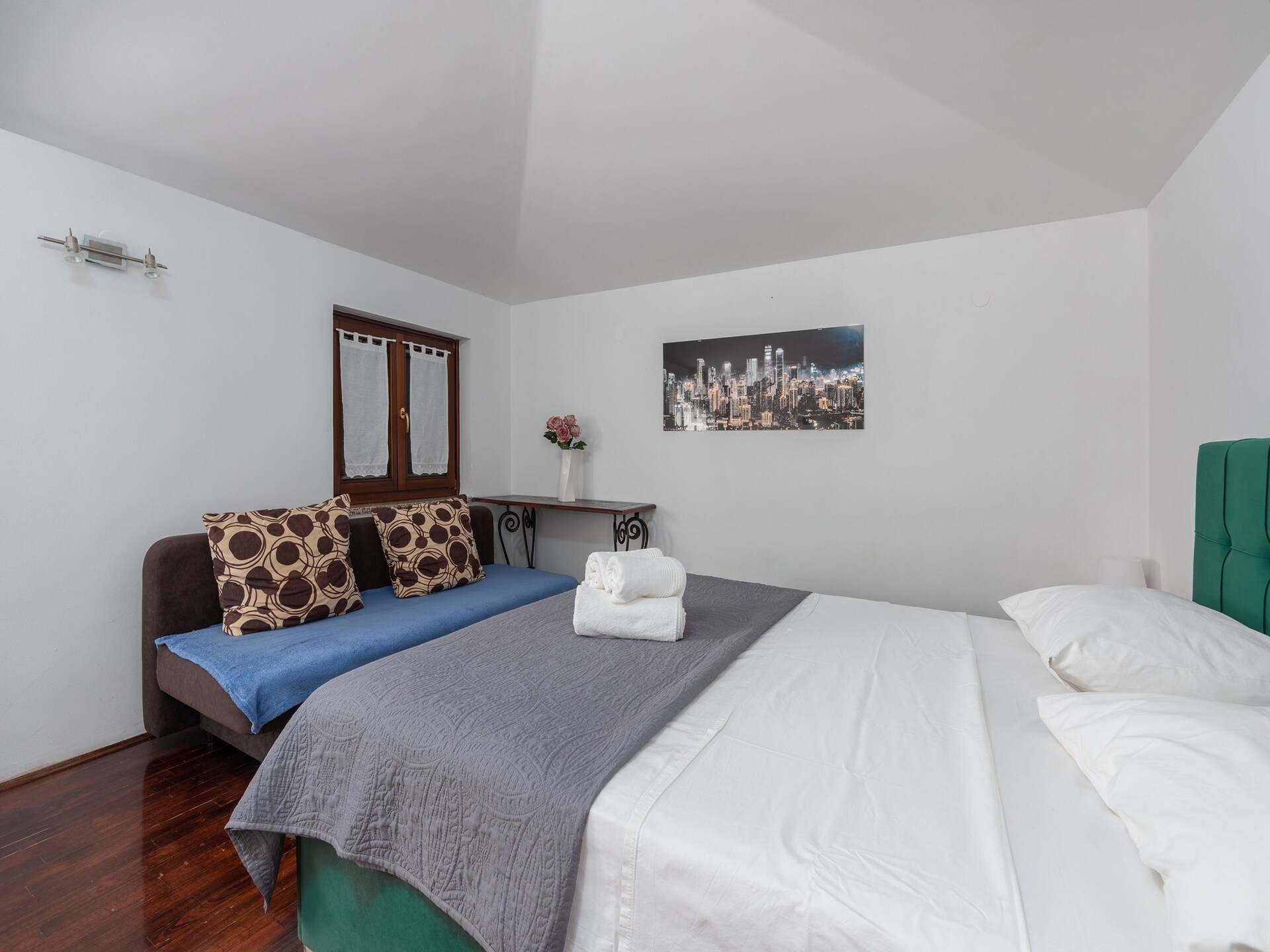 Vrijstaande villa met privézwembad op 2,5 km van zee in Novigrad - foto 15