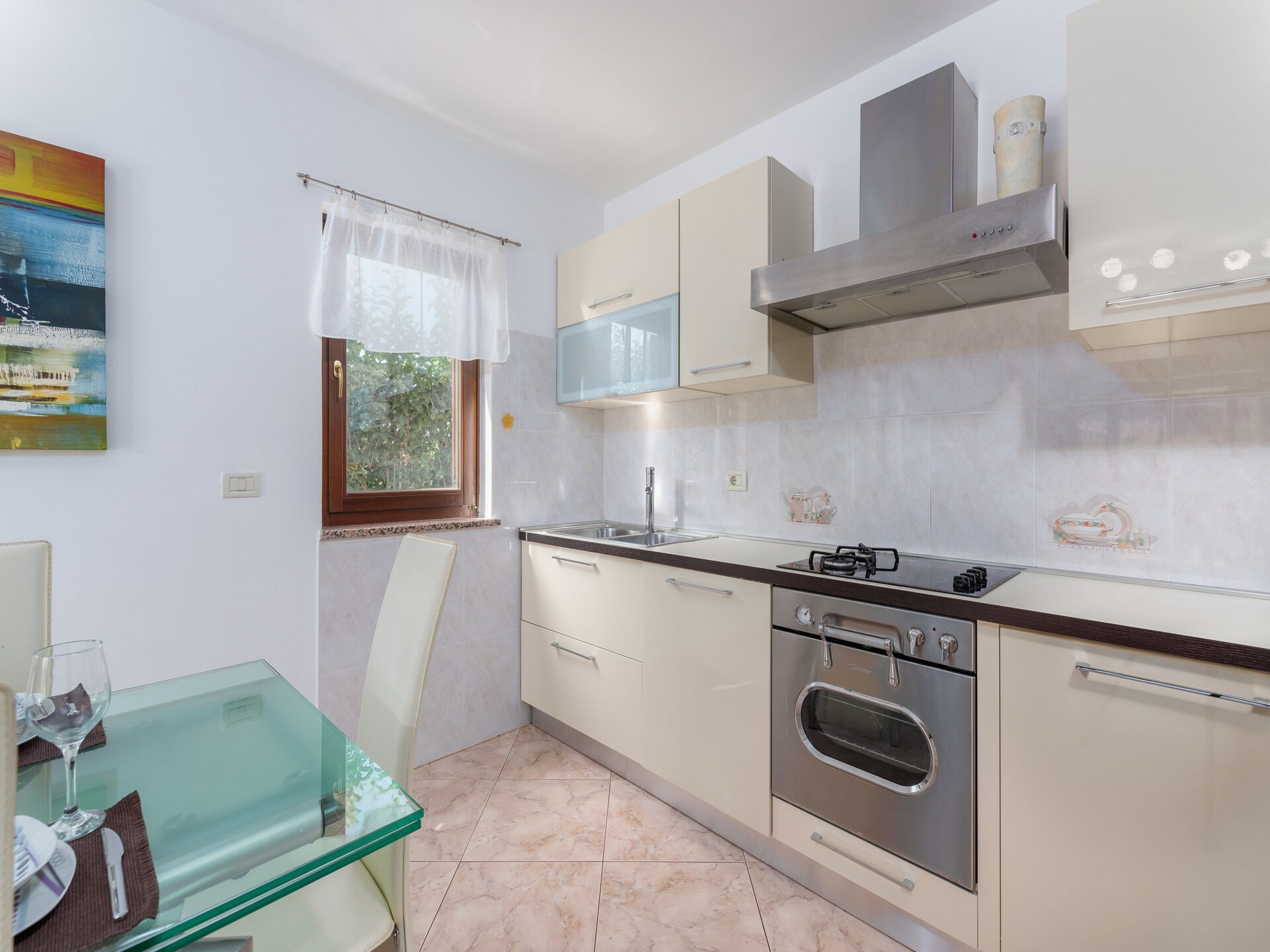 Vrijstaande villa met privézwembad op 2,5 km van zee in Novigrad - foto 14
