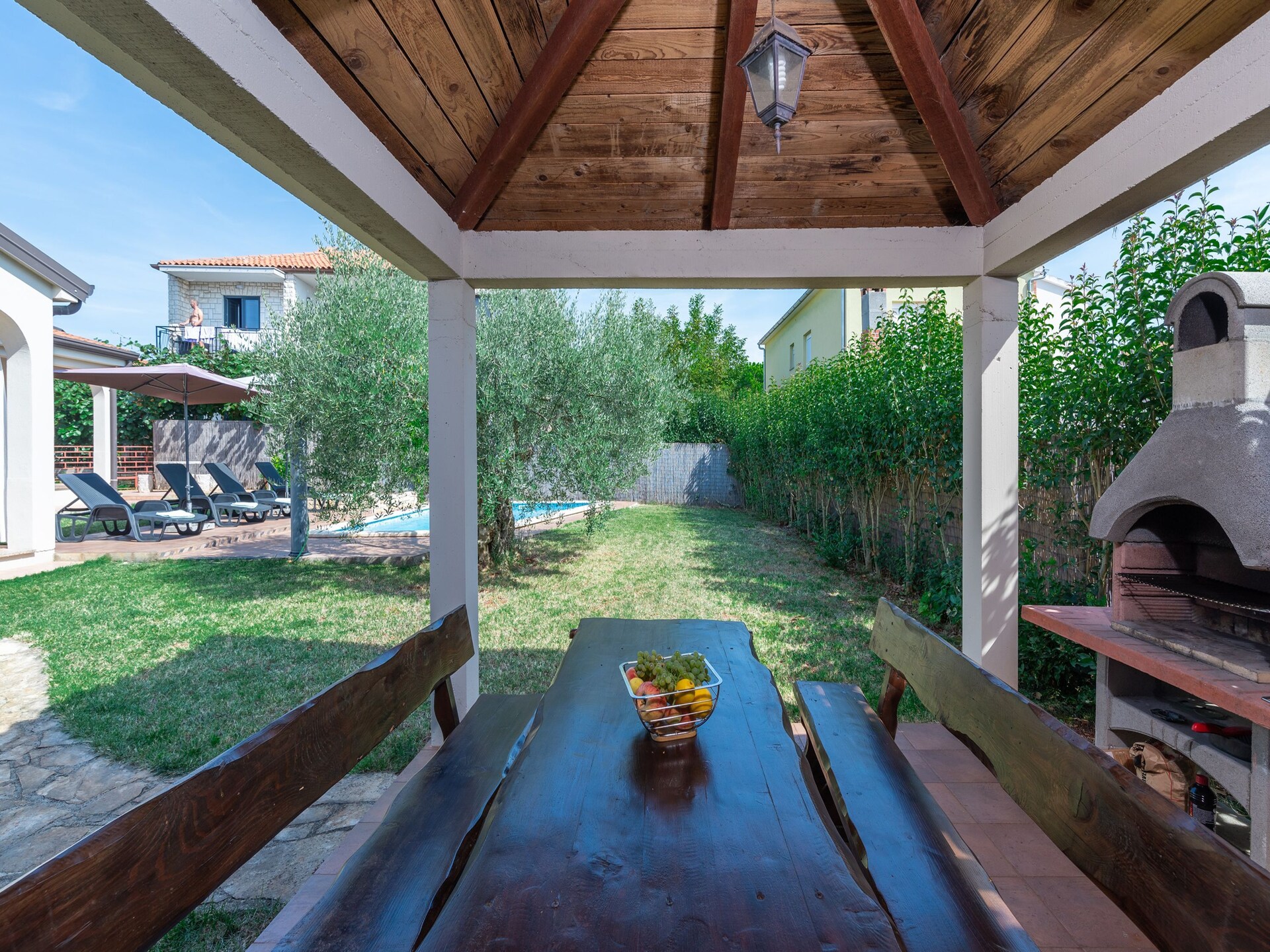Vrijstaande villa met privézwembad op 2,5 km van zee in Novigrad - foto 21