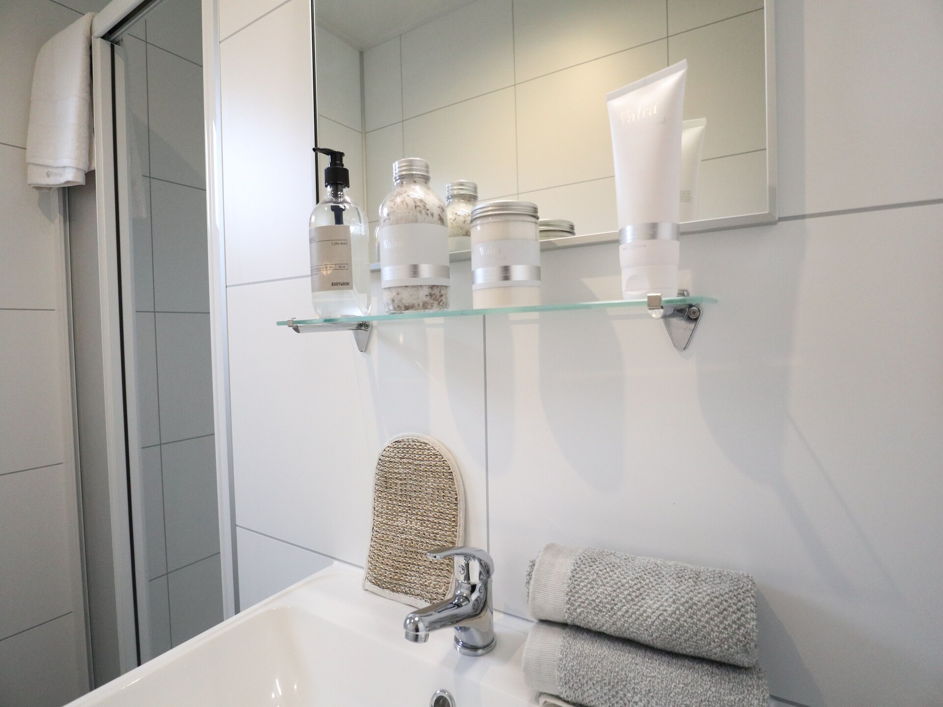 Modern vakantiehuis aan het water in Olburgen voor 4 personen - foto 15