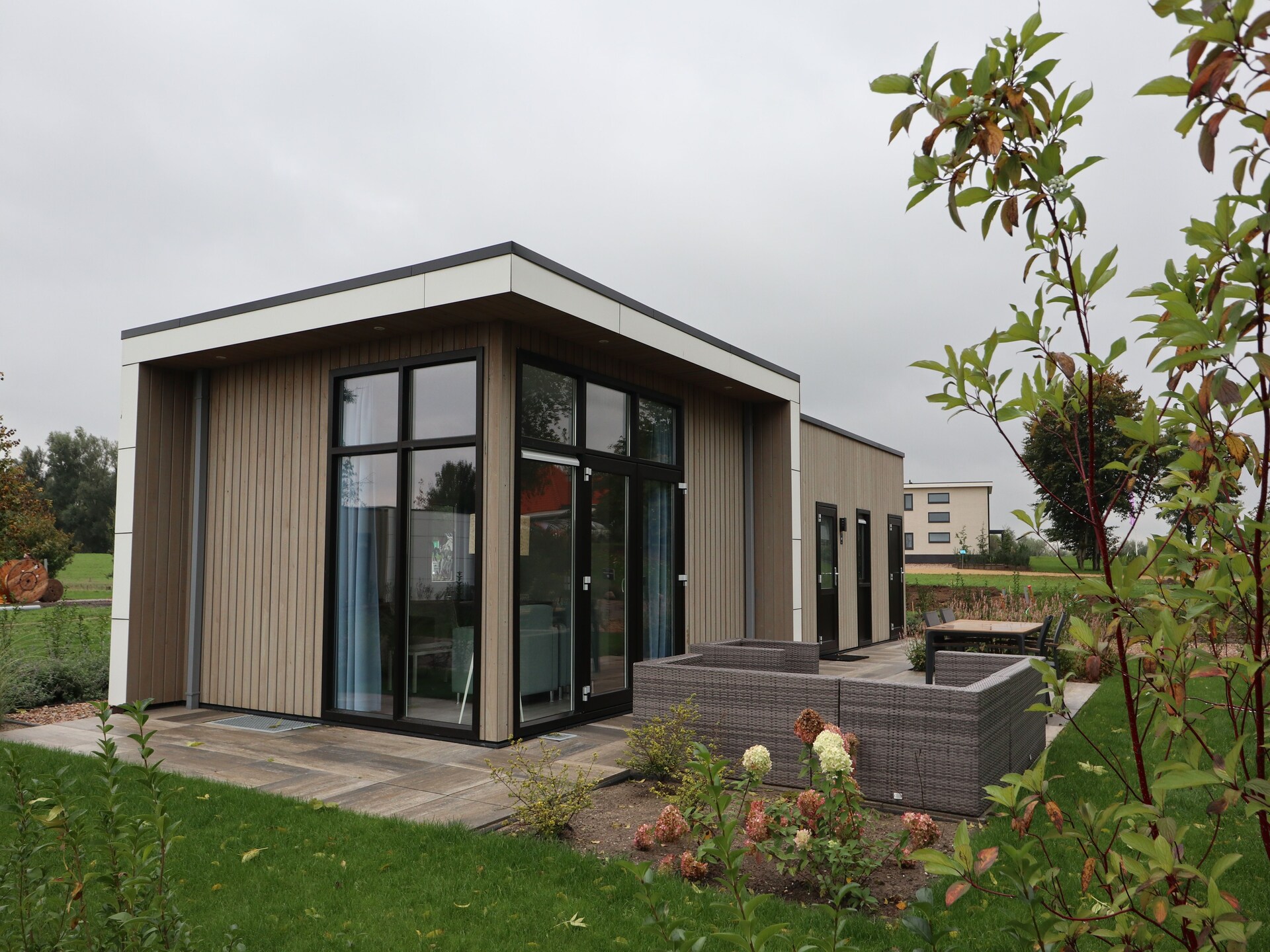 Modern vakantiehuis aan het water in Olburgen voor 4 personen - foto 1