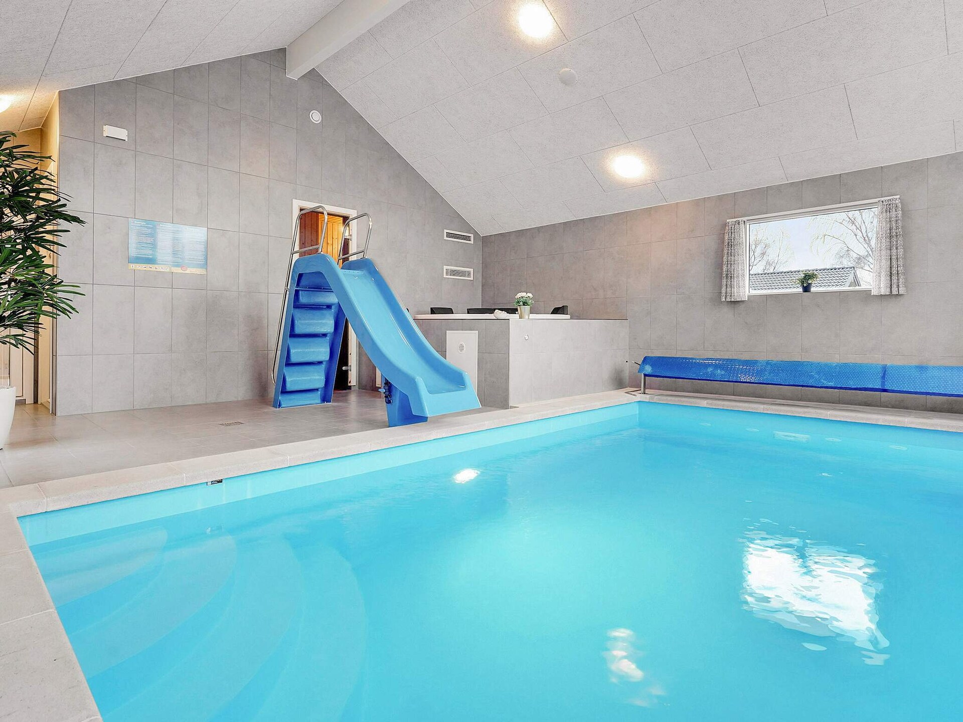 Groot vakantiehuis met privézwembad, sauna en activiteitenruimte op 600m van zee - foto 15