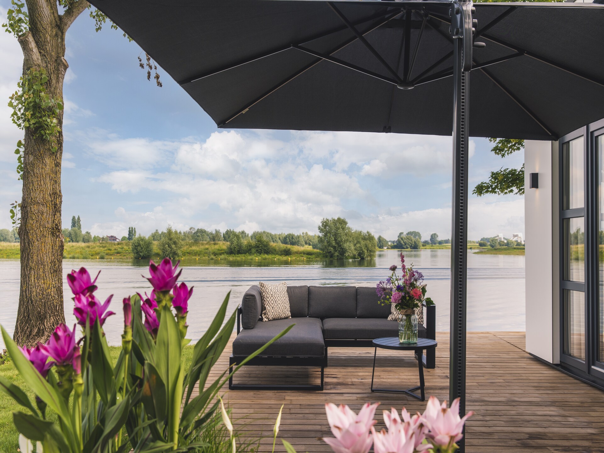Vrijstaand vakantiehuis met rivierzicht in MarinaPark Bad Nederrijn - foto 5