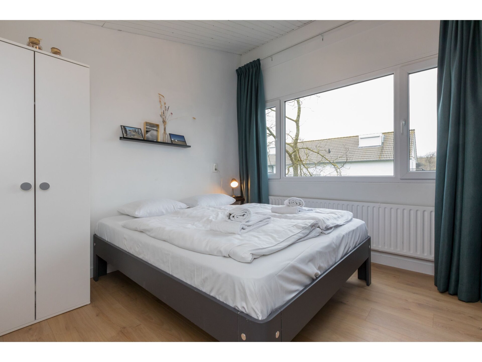 Vrijstaand vakantiehuis met grote tuin op 5 minuten van strand Nieuwvlietbad - foto 11