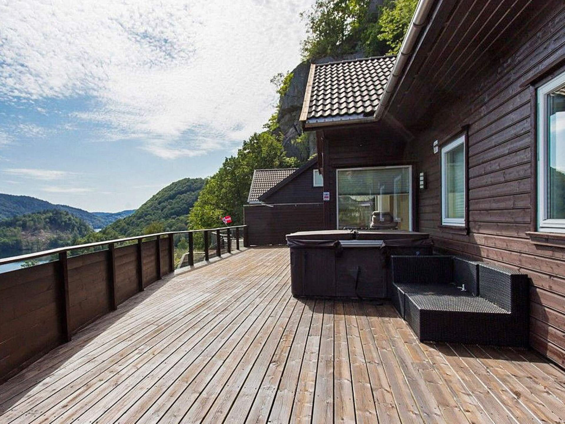 10-persoons vakantiehuis in Lyngdal met privézwembad en waterzicht - foto 6