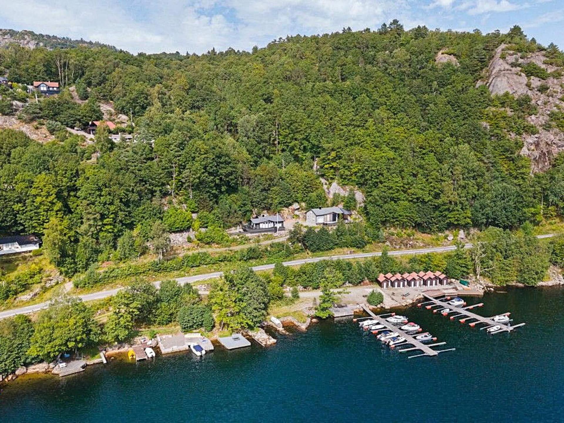 10-persoons vakantiehuis in Lyngdal met privézwembad en waterzicht - foto 8
