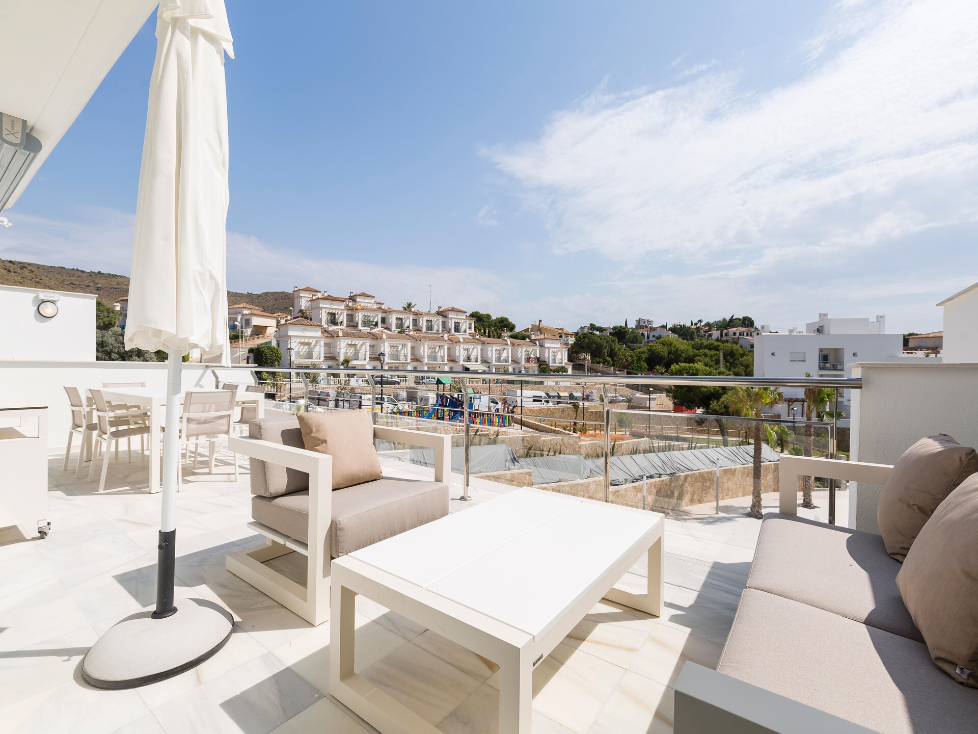 Licht appartement met zwembadzicht en terras nabij strand El Campello - foto 18