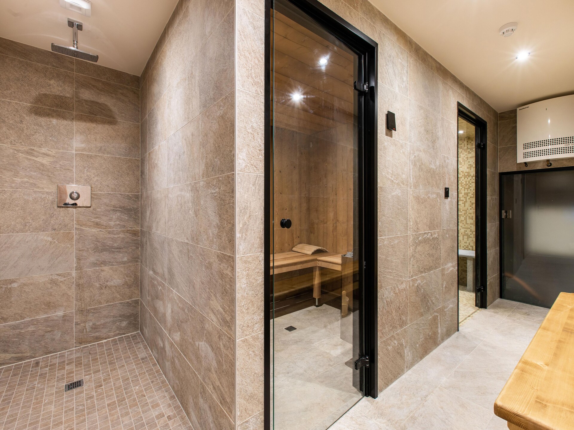Chalet Le KB: Luxe voor 18 personen direct aan de piste in Champagny - foto 29
