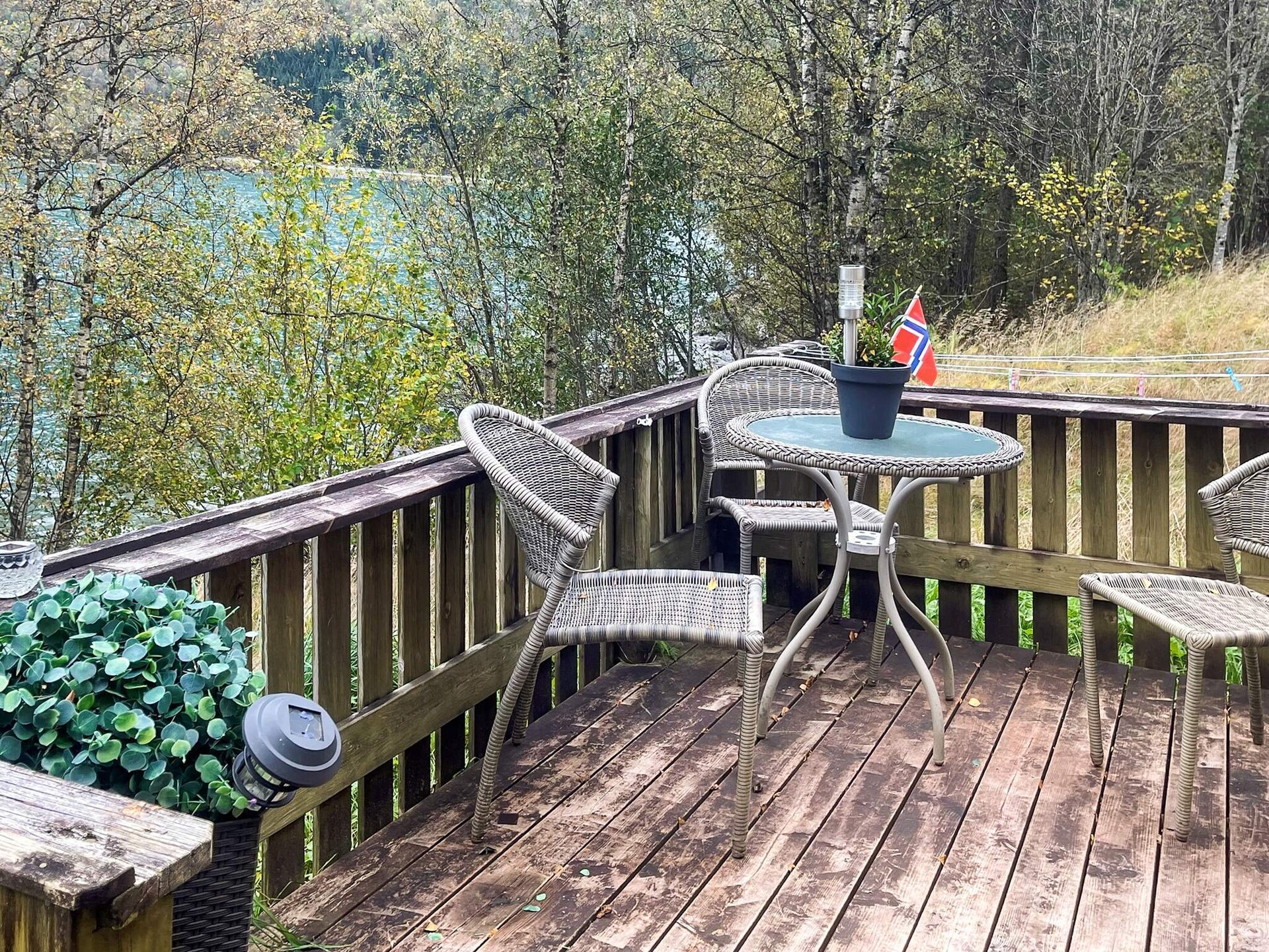 Vrijstaand vakantiehuis aan het Oppstrynsvatnet met privé roeiboot - foto 6
