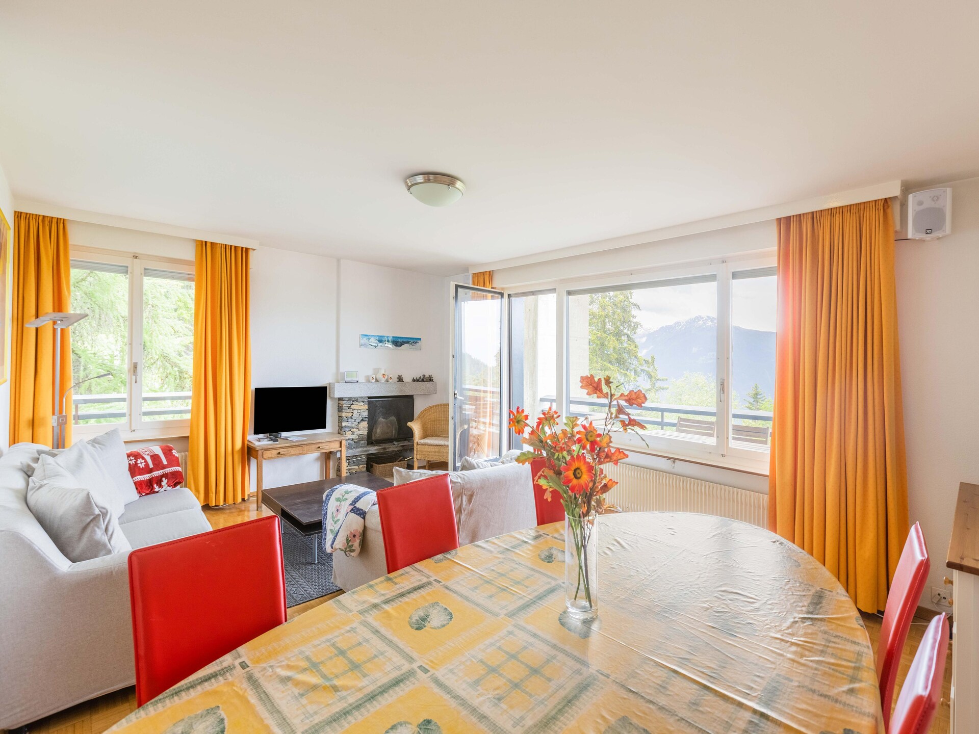 Cransalpin: luxe appartement met zwembad direct aan de piste in Crans-Montana - foto 15