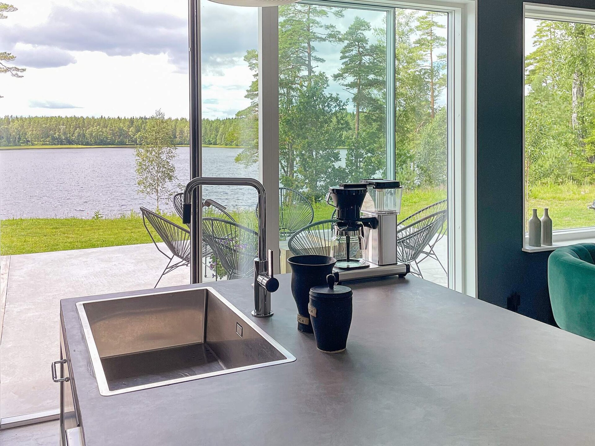 8-persoons vakantiehuis aan het meer in Håcksvik - foto 18