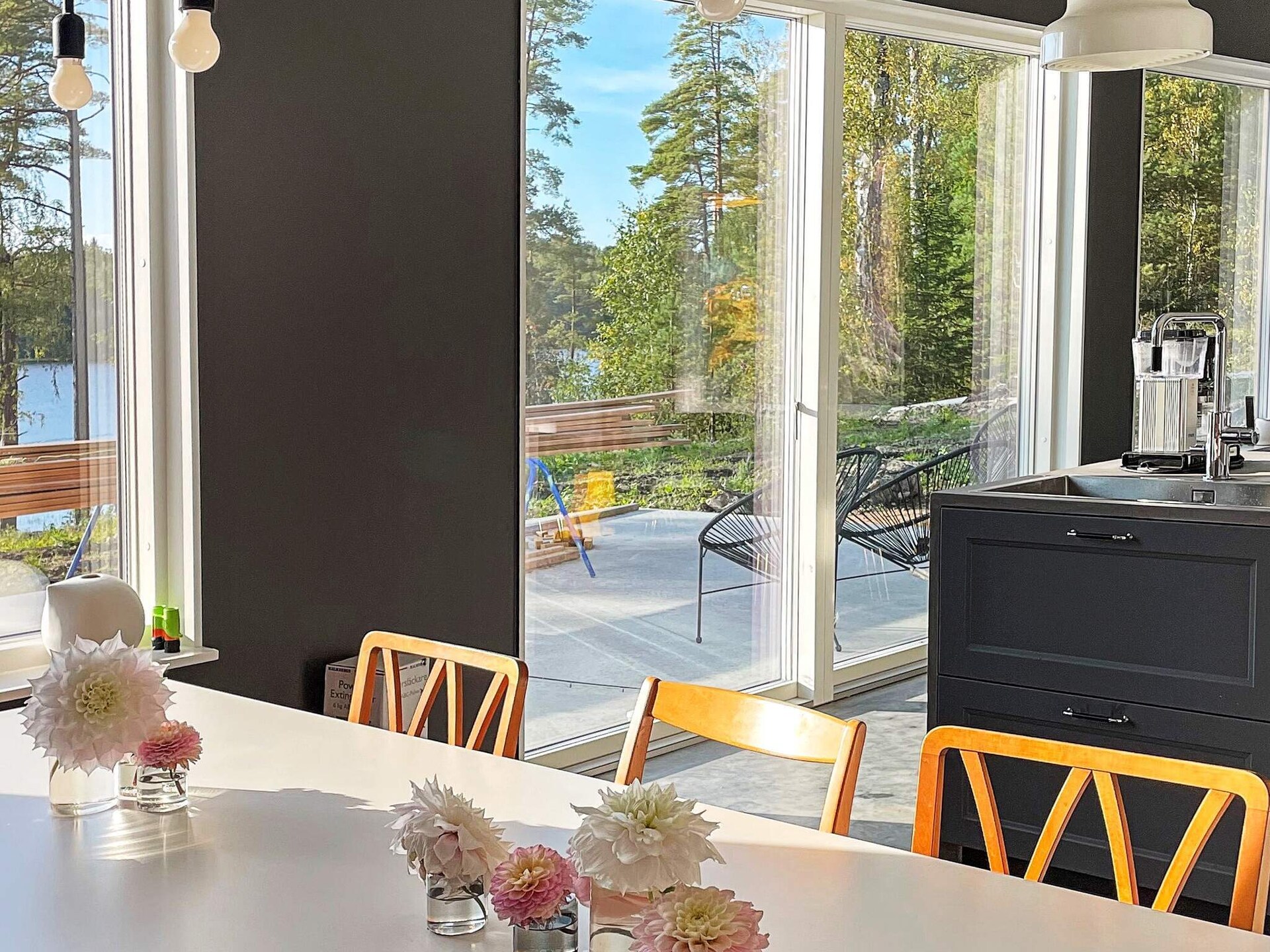 8-persoons vakantiehuis aan het meer in Håcksvik - foto 21