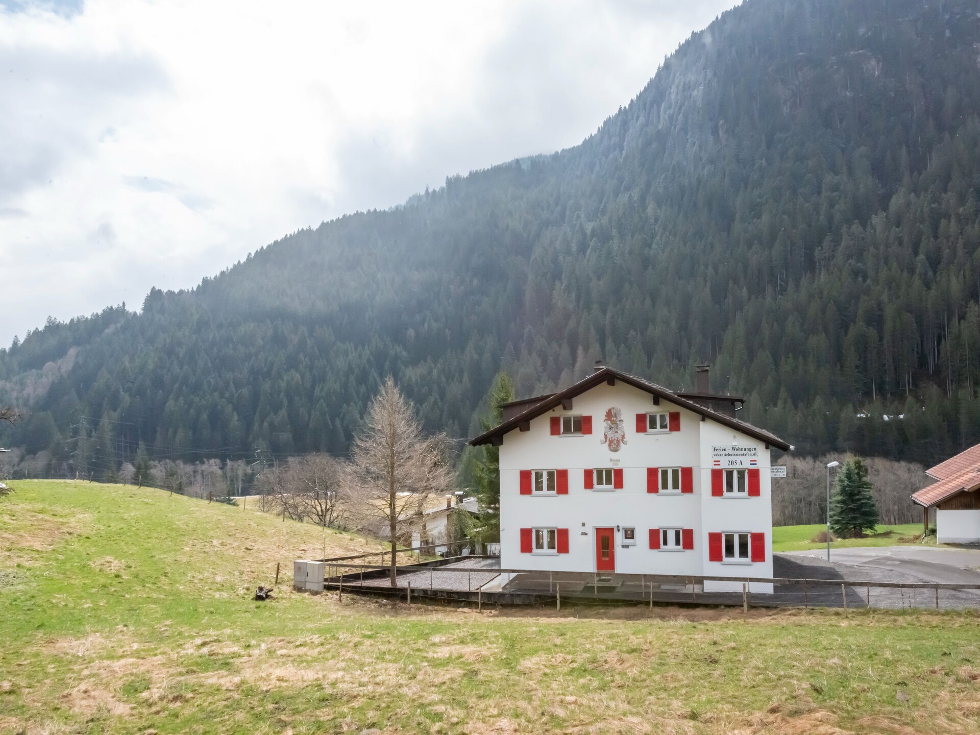 Modern appartement voor 8 personen direct aan de skipiste in Sankt Gallenkirch - foto 1