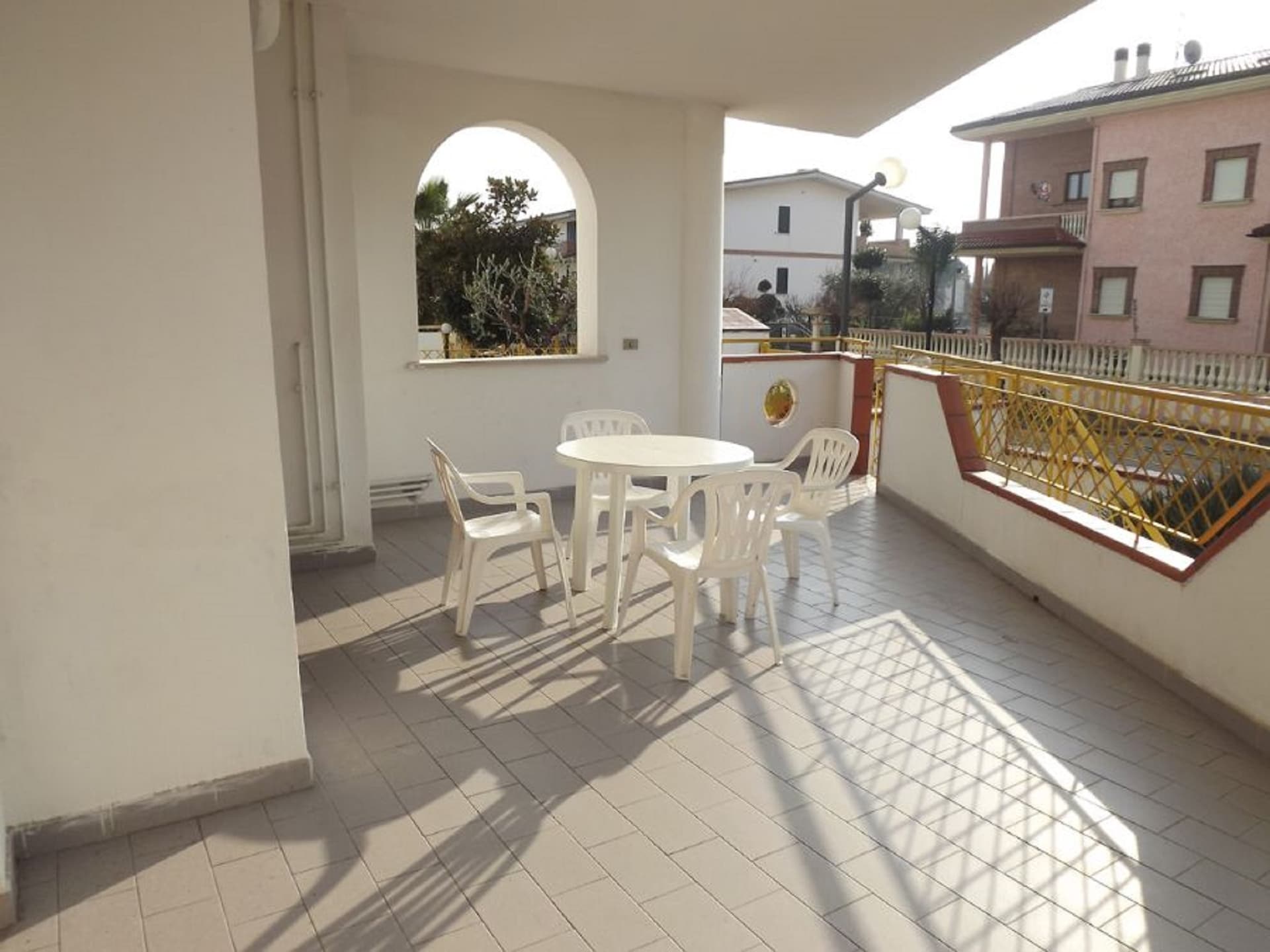 Aan het strand: Ruim appartement in Villa Rosa di Martinsicuro - foto 10
