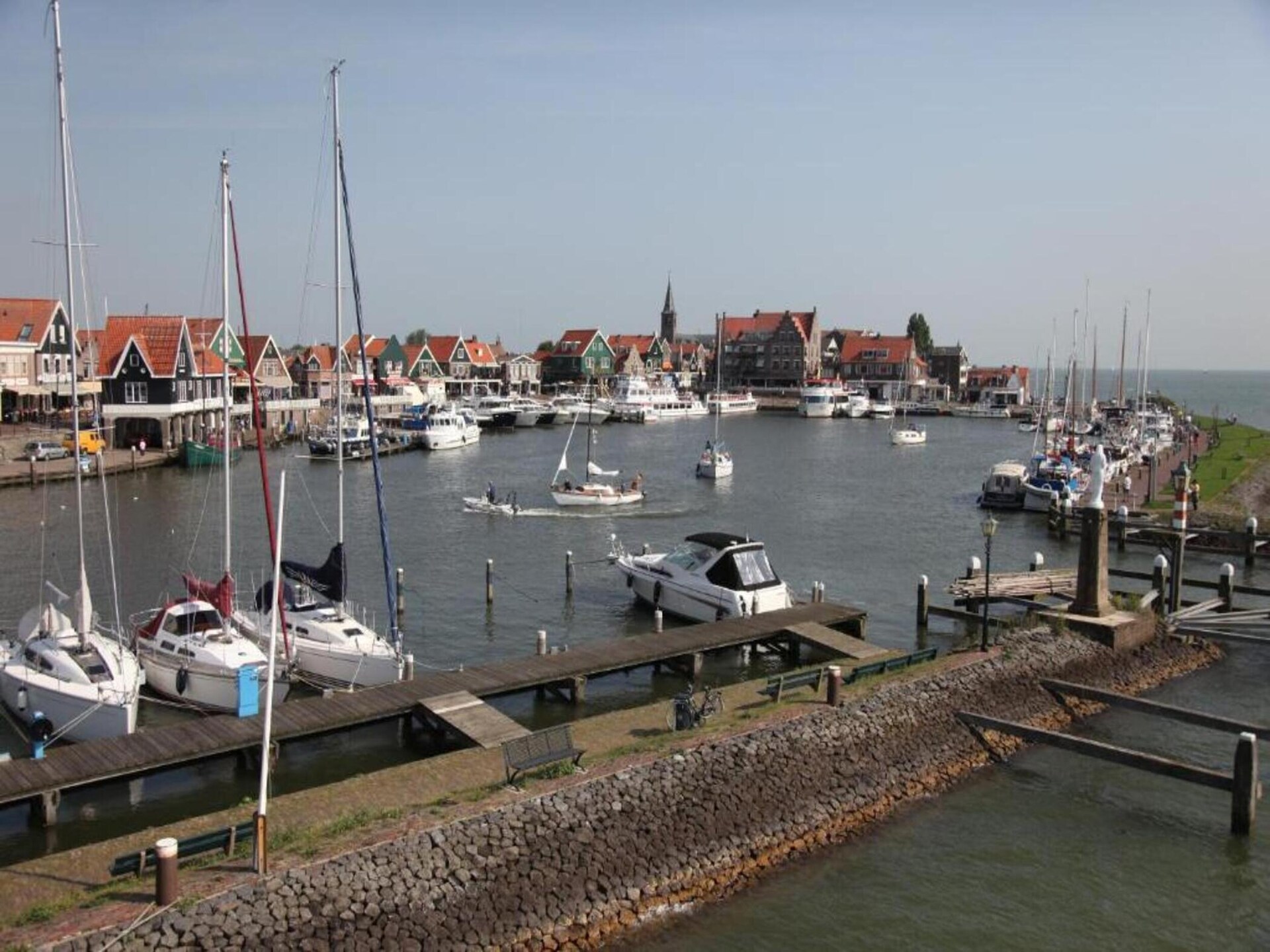 Woonboot Bermuda: Uniek verblijf aan het water in historisch Volendam - foto 33