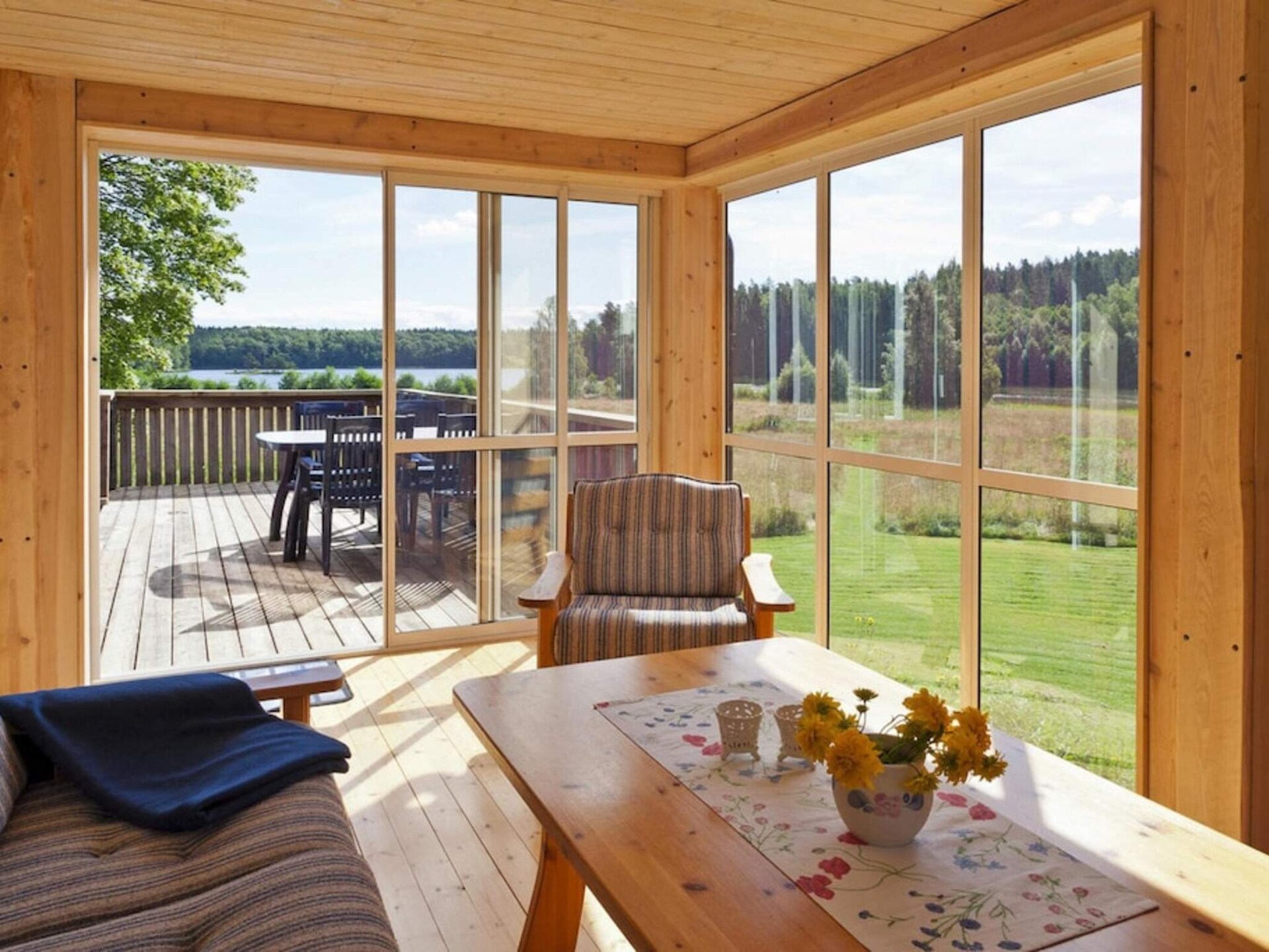 Aan het meer: rustgevend vakantiehuis in Brålanda - foto 13