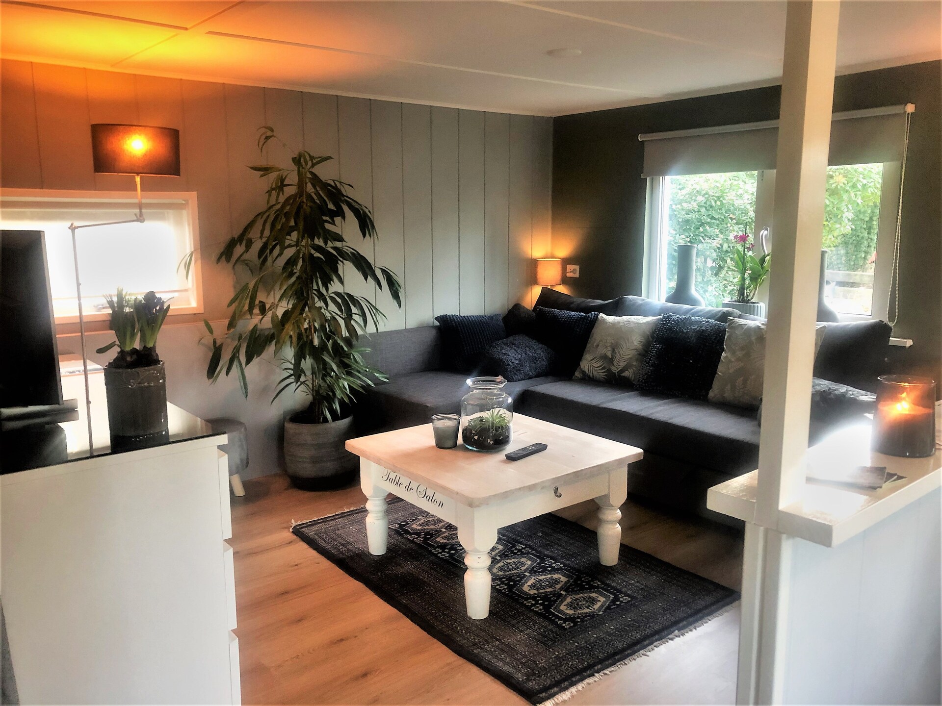 Steenmarter: Vrijstaand houten chalet aan bos en water in Twente - foto 12