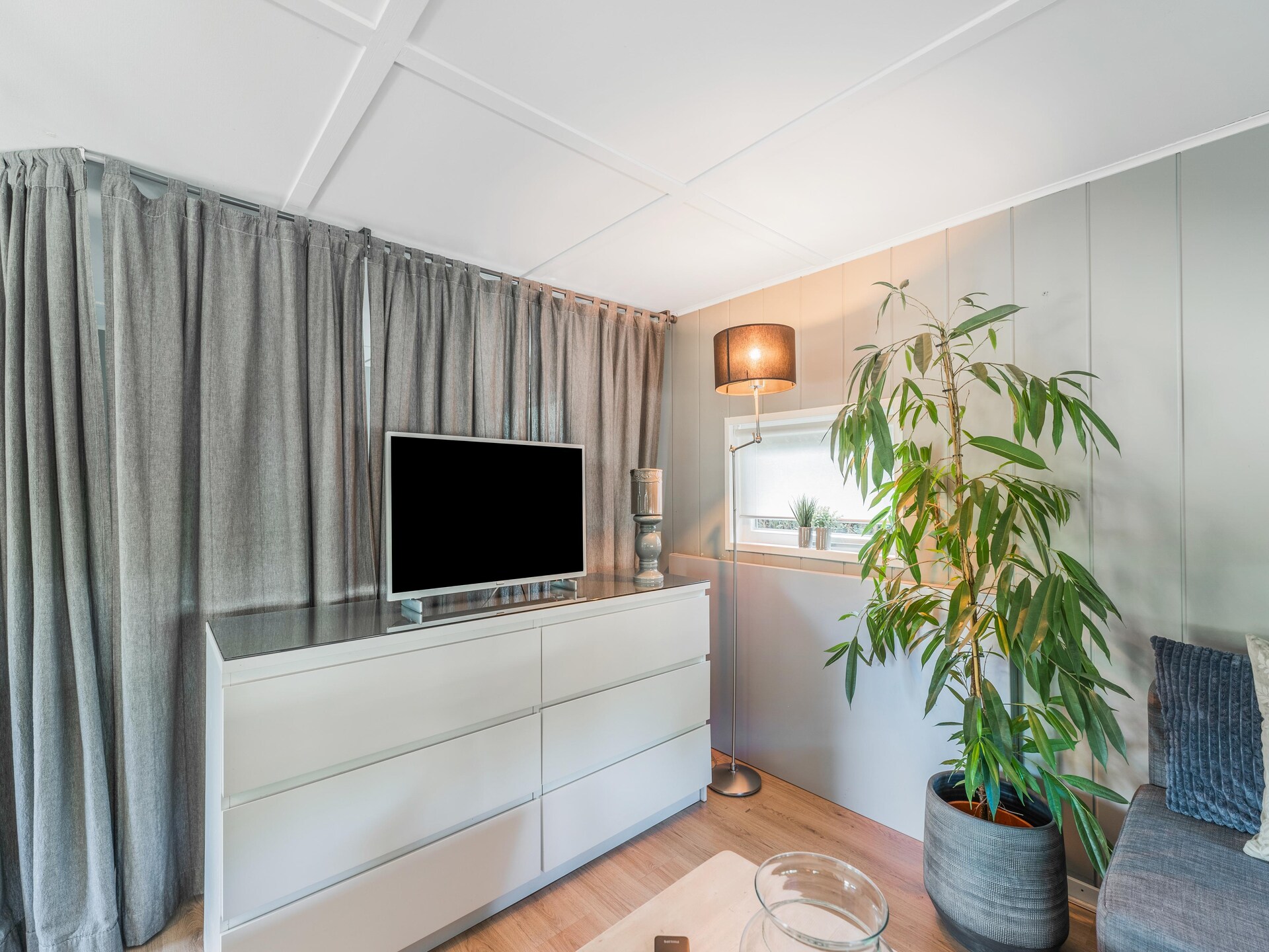 Steenmarter: Vrijstaand houten chalet aan bos en water in Twente - foto 14