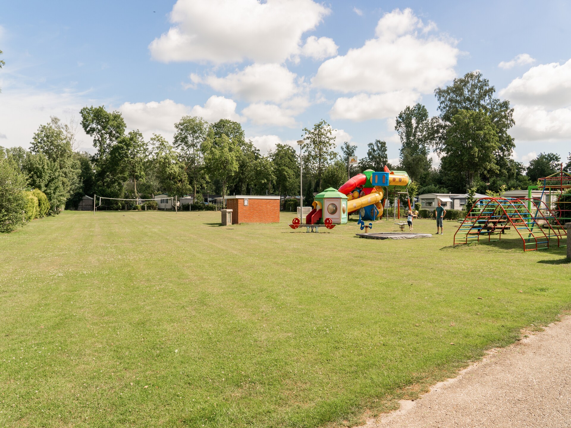 Steenmarter: Vrijstaand houten chalet aan bos en water in Twente - foto 31